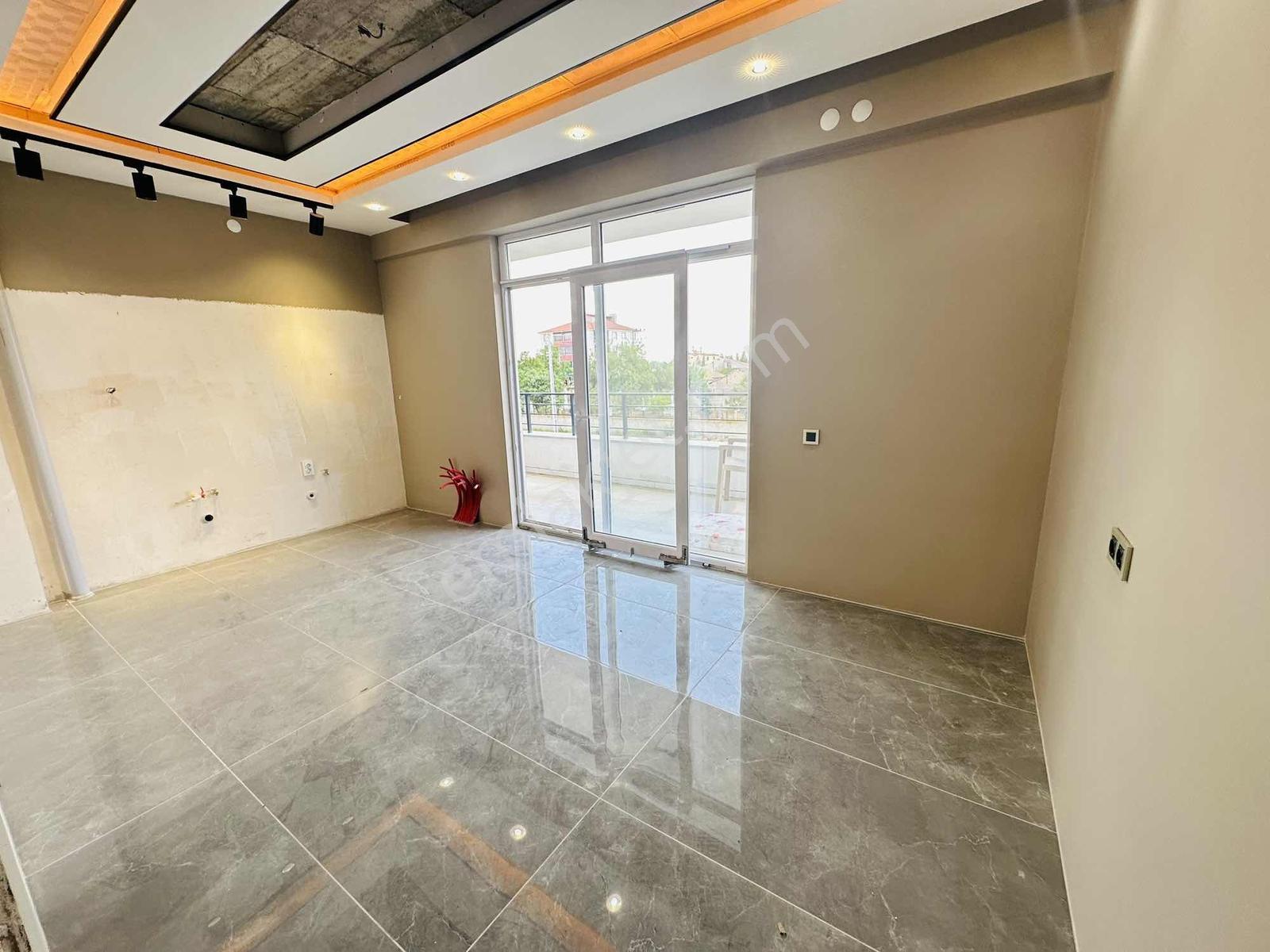 Karatay İstiklal Mahallesi Satılık 6+2 Müstakil Ev - Görsel 2
