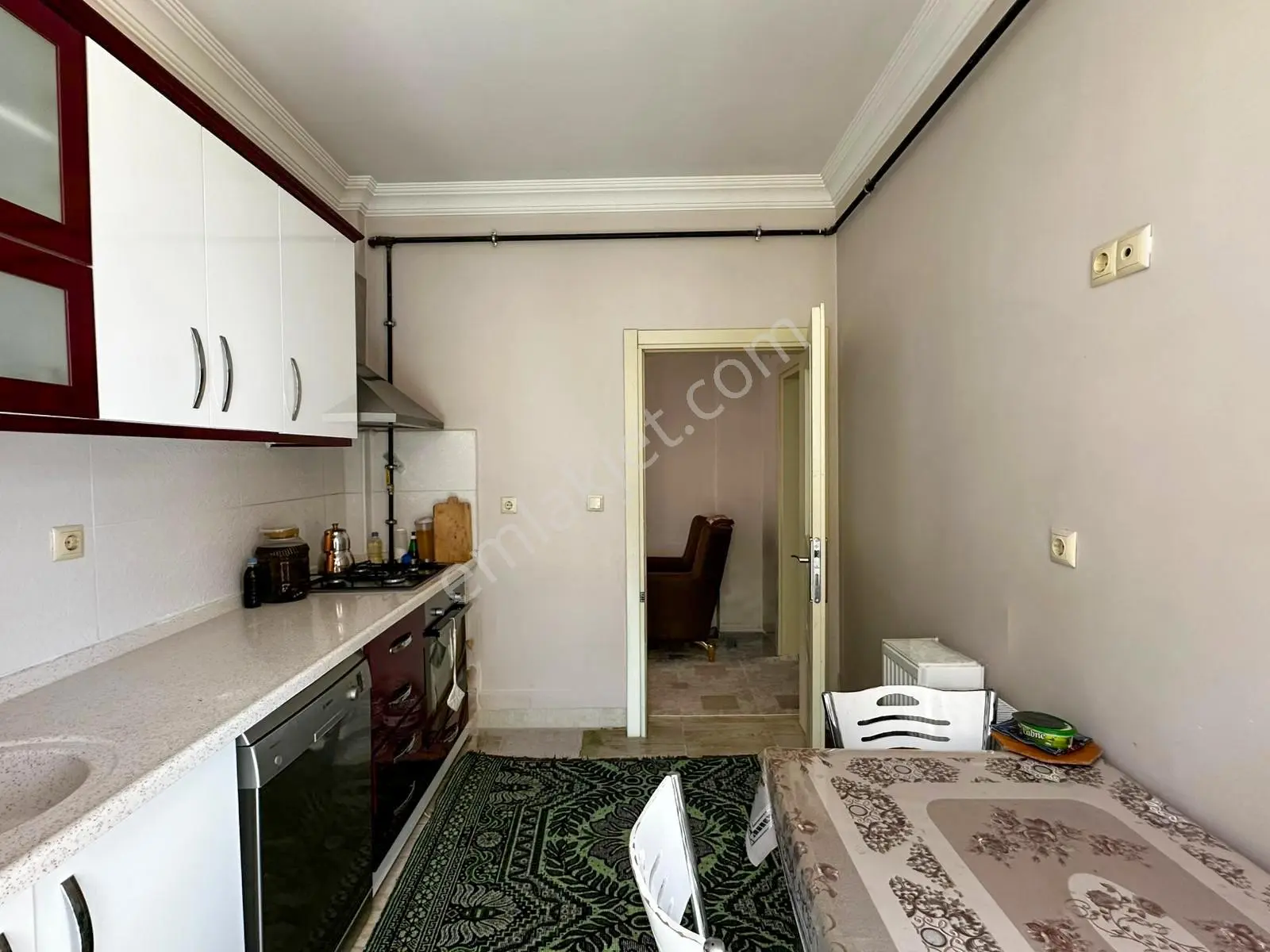 Cedit Mah.de Müstakil Garajı 2+1 Satılık Daire - Görsel 3