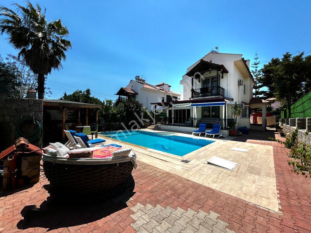 Goldhouse Dan Satılık Foça Da 450 M² Arsa Paylı, Geniş Bahçeli Müstakil Havuzlu Muhteşem Villa - Görsel 33