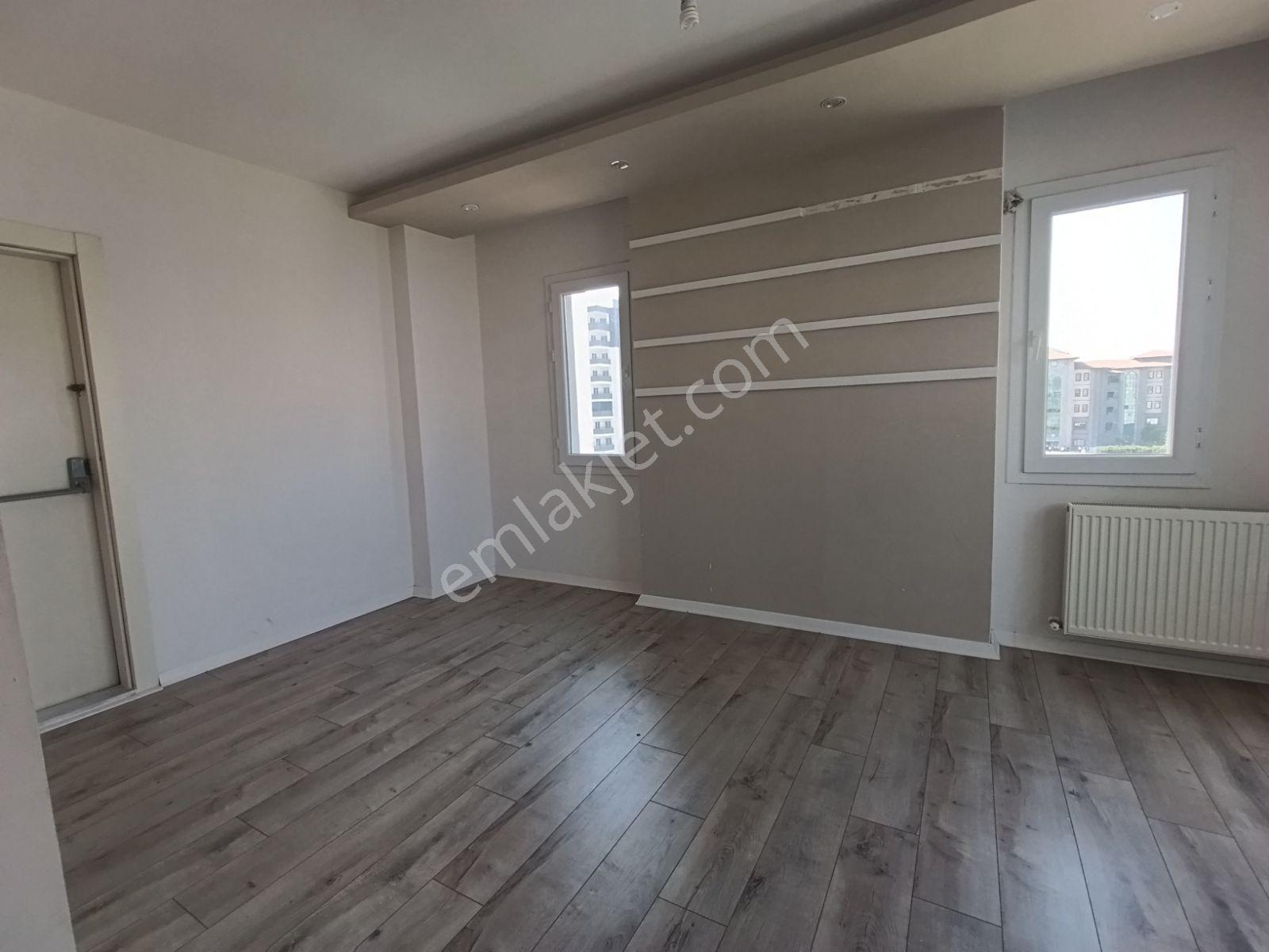 Atıcı'dan Belediyenin Yanında Kiralık Kombili 2+1 Daire. - Görsel 5