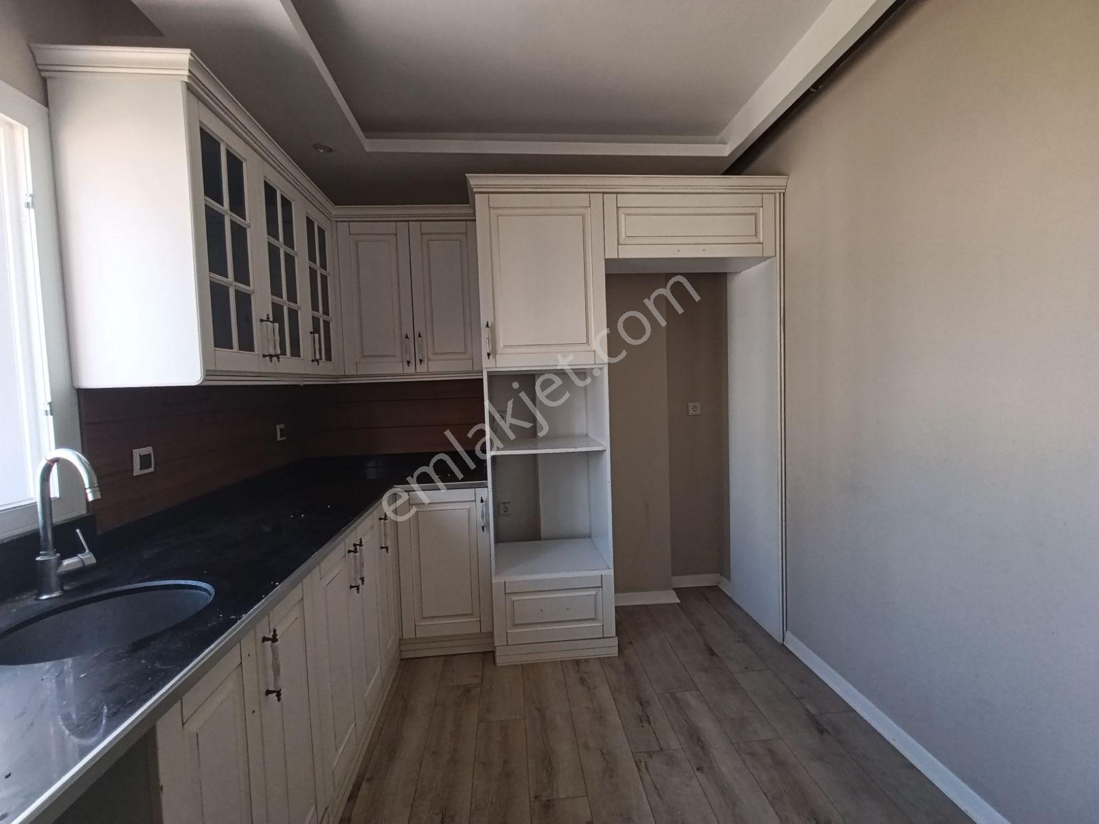 Atıcı'dan Belediyenin Yanında Kiralık Kombili 2+1 Daire. - Görsel 18