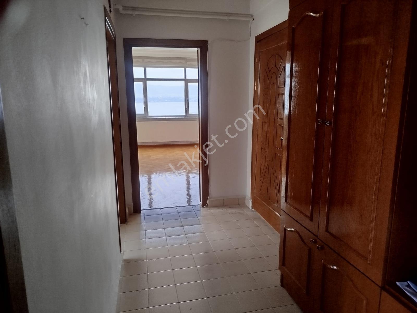 Remax Natural'dan Değirmendere'de Deniz Manzaralı Kiralık 3+1 - Görsel 32