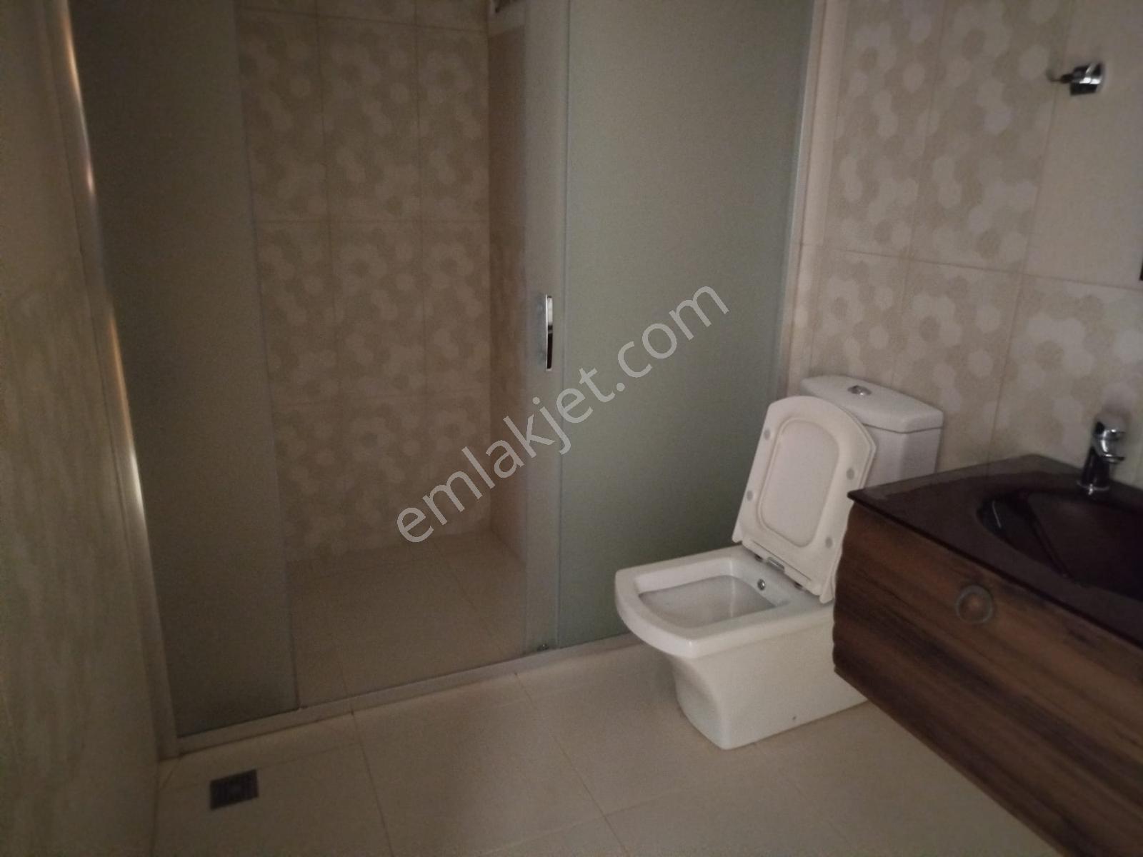 Remax Natural'dan Değirmendere'de Deniz Manzaralı Kiralık 3+1 - Görsel 6
