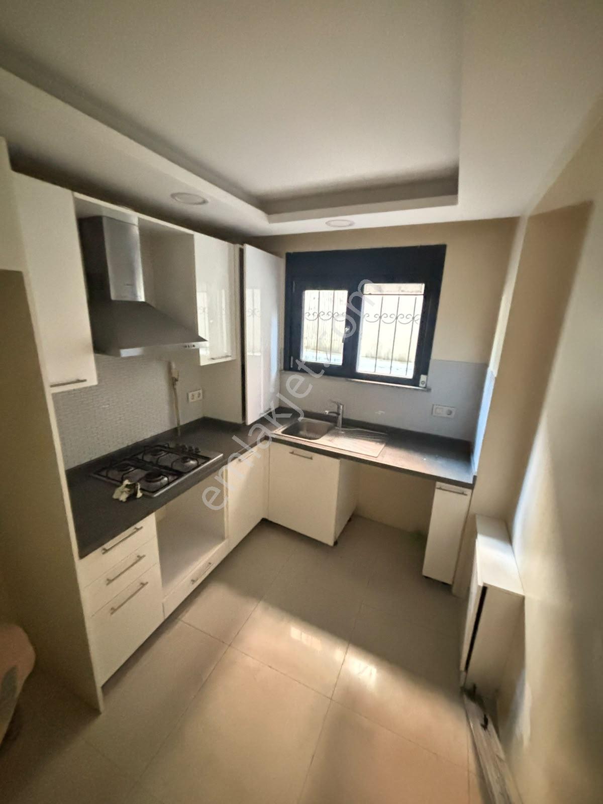 Üsküdar Doğancılar'da Ebeveyn Banyolu Giriş Katı 2+1 Daire** - Görsel 11