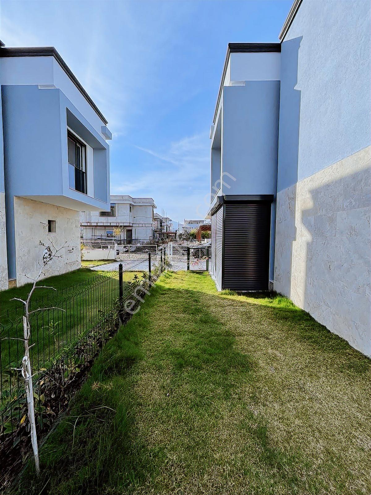 Kuşadasında Denize 300 Mt Özel Havuzlu Villa - Görsel 22