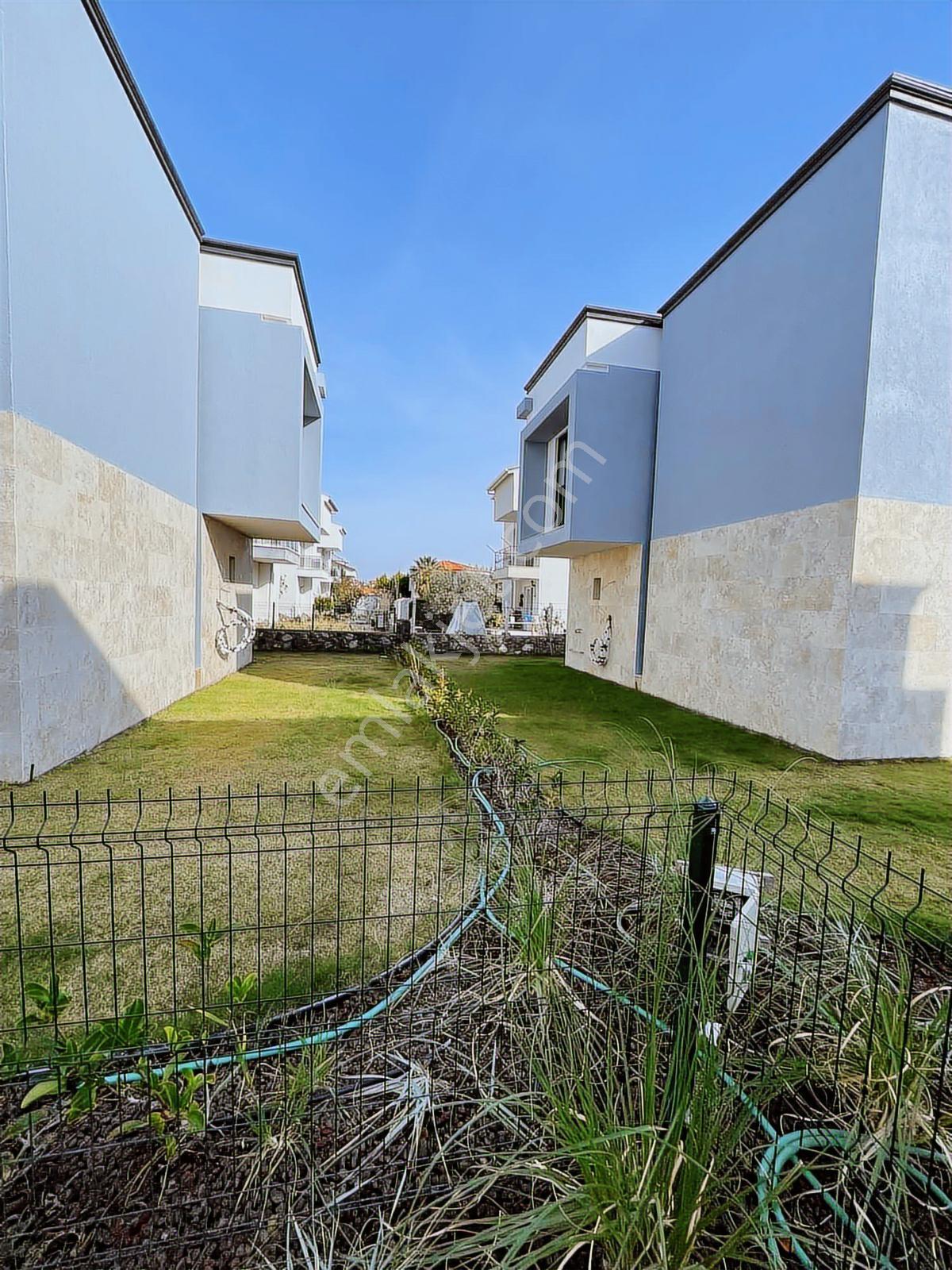 Kuşadasında Denize 300 Mt Özel Havuzlu Villa - Görsel 14