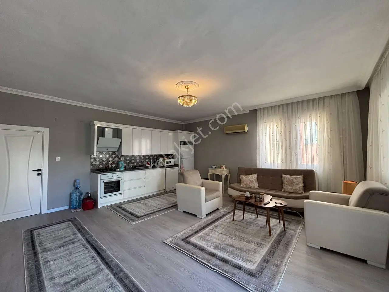 Mahmutlar'da İçi Sıfır Yapılı Asansörlü 2+1 95 M2 Kat Mülkiyetli - Görsel 4