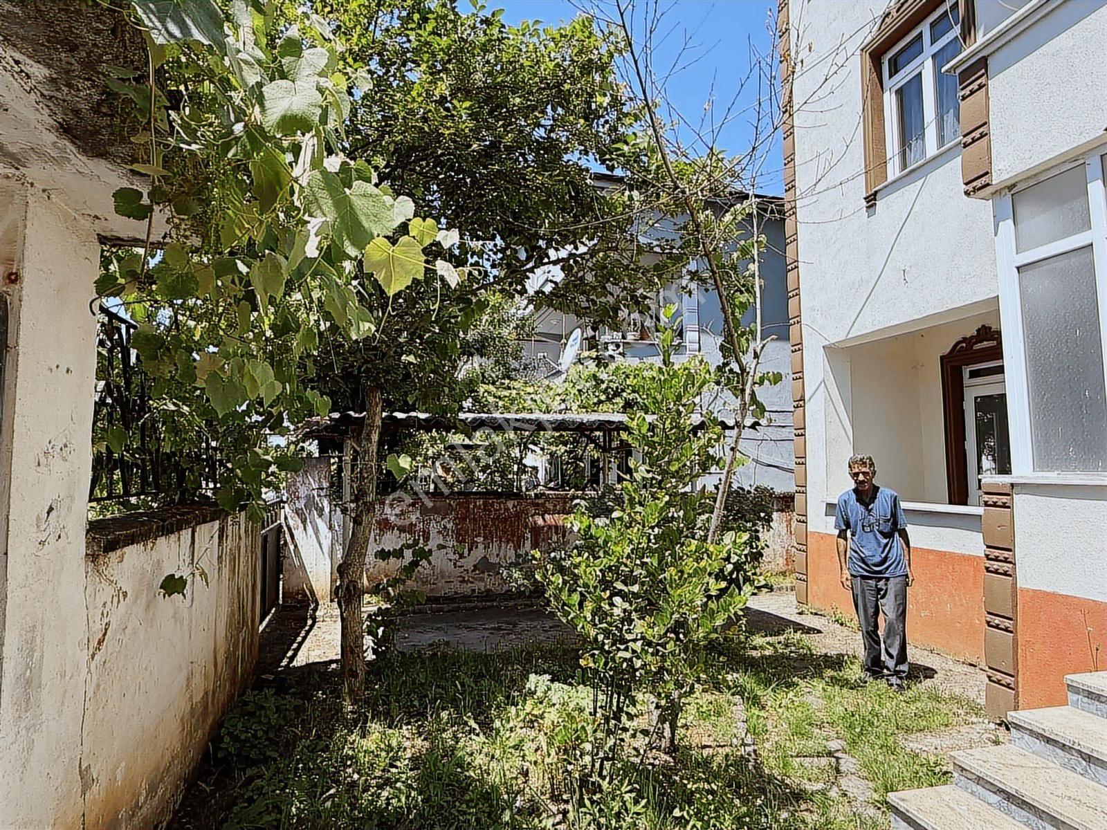 Dündar Gayrimenkul'den Yarıcı Tel Arkası Müstakil Üç Katlı Ev - Görsel 22