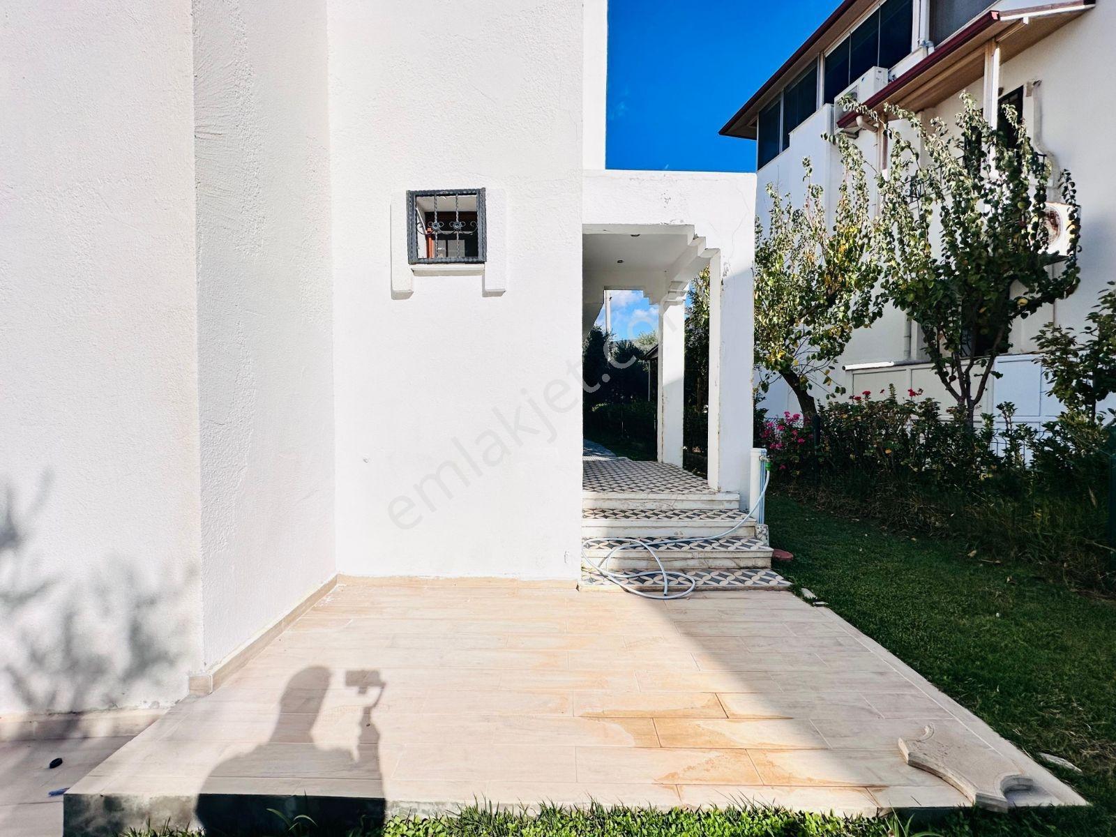 Müstakil, Geniş Bahçeli, Denize Komşu 3+1 Villa - Görsel 15