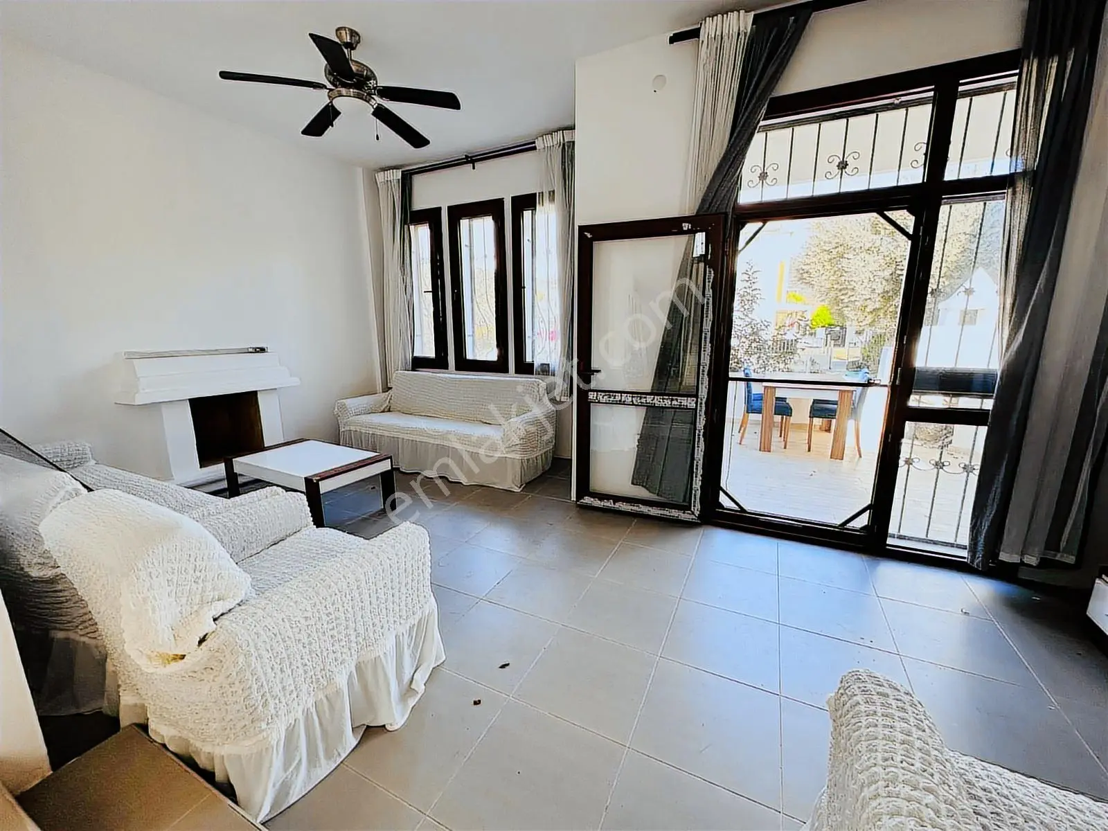 Müstakil, Geniş Bahçeli, Denize Komşu 3+1 Villa - Görsel 3