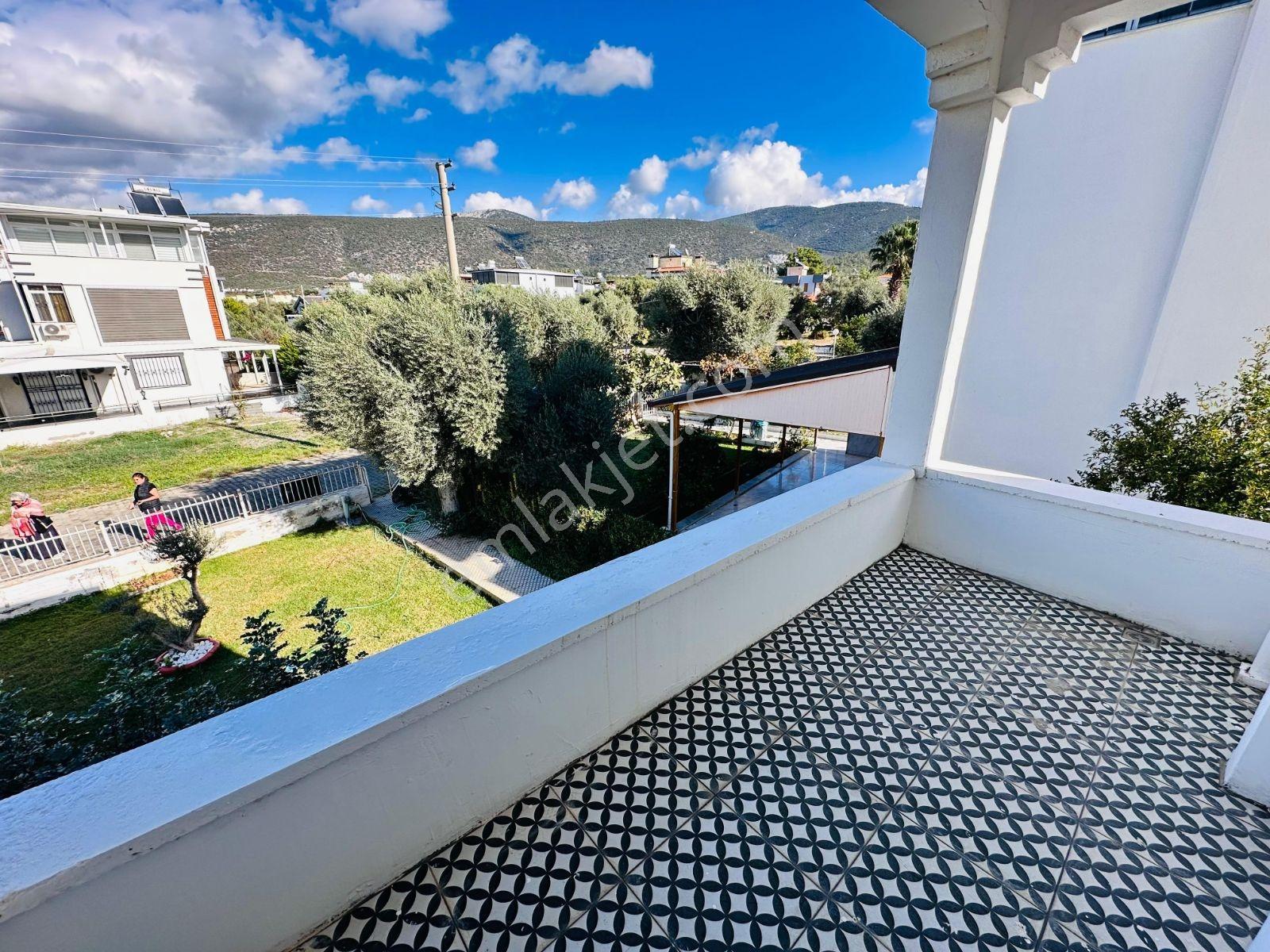 Müstakil, Geniş Bahçeli, Denize Komşu 3+1 Villa - Görsel 12