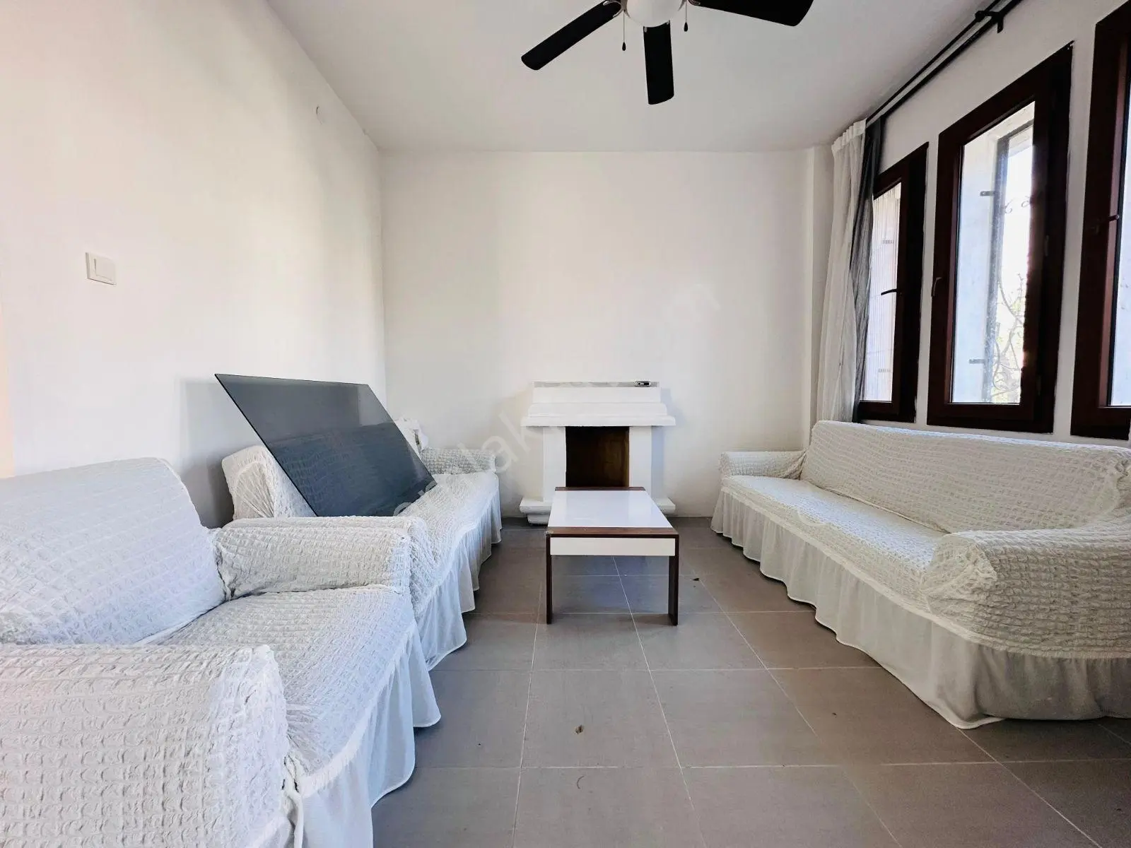 Müstakil, Geniş Bahçeli, Denize Komşu 3+1 Villa - Görsel 2