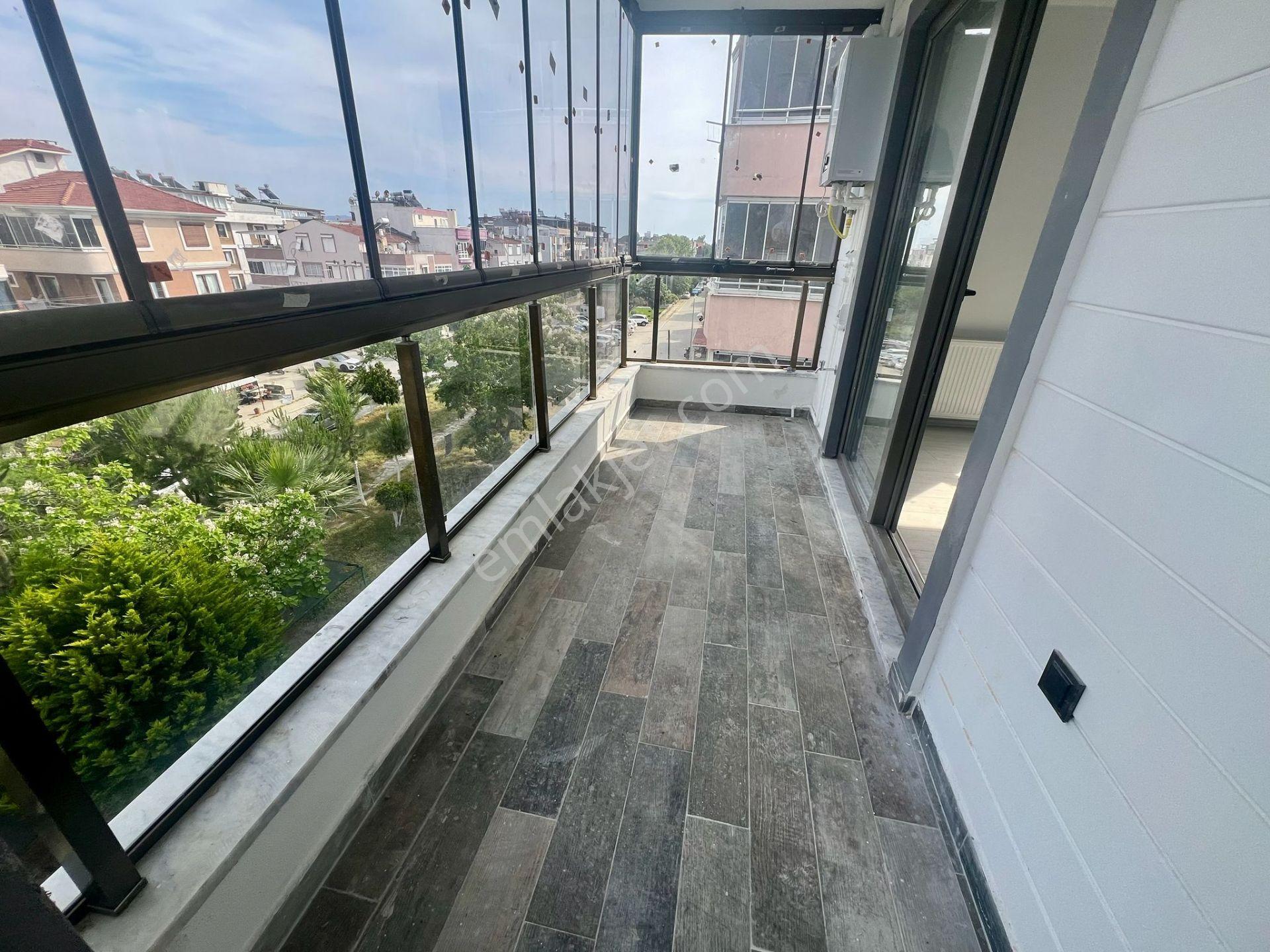 Akçay Aras Emlaktan Altınkumda Doğalgazlı Denize 300 Metre 4+1 Dubleks Daire - Görsel 5