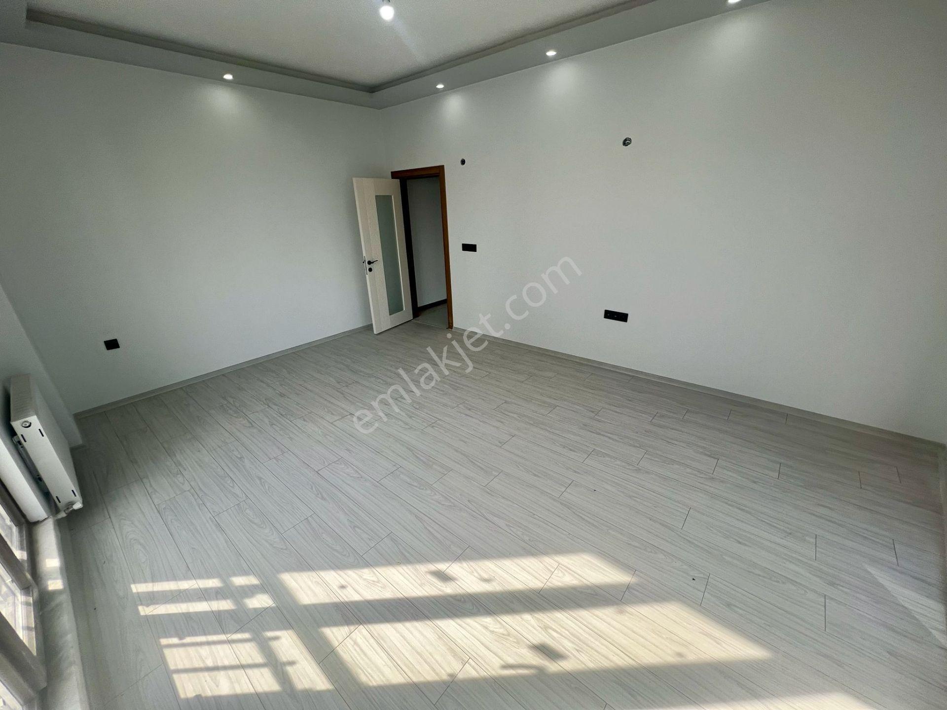 Akçay Aras Emlaktan Altınkumda Doğalgazlı Denize 300 Metre 4+1 Dubleks Daire - Görsel 3