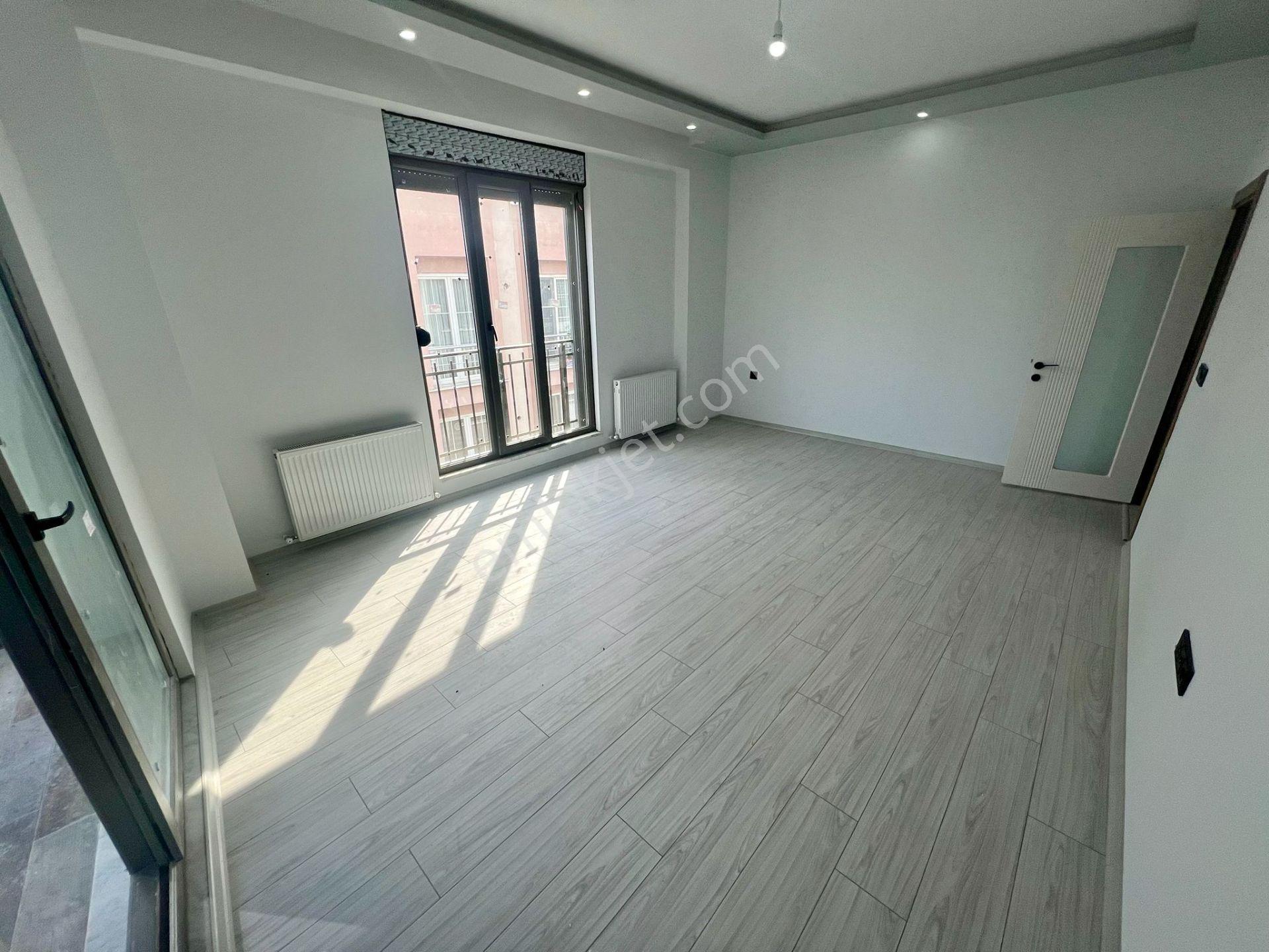 Akçay Aras Emlaktan Altınkumda Doğalgazlı Denize 300 Metre 4+1 Dubleks Daire - Görsel 4