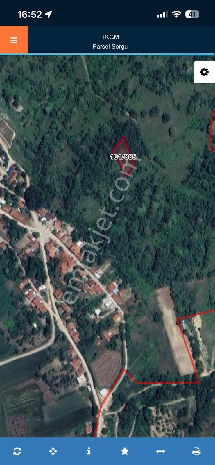 Nezir Gayrimenkul'den Yukarıballık Köyünde Satılık Tarla