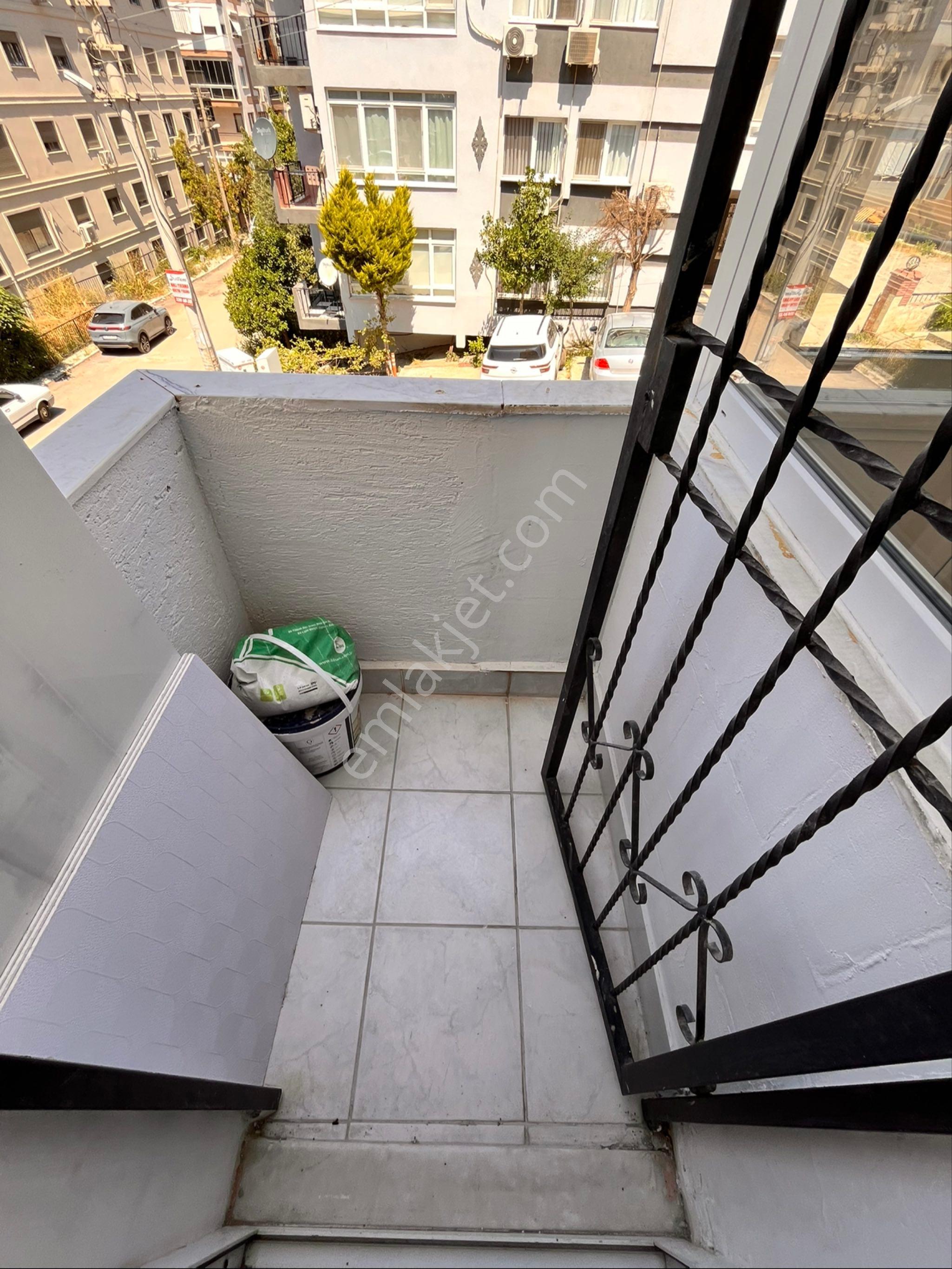 Basın Sitesinde 3+1 120m2 Arakat Lüks Dekorlu Arakat Konunda Köş Daire - Görsel 31