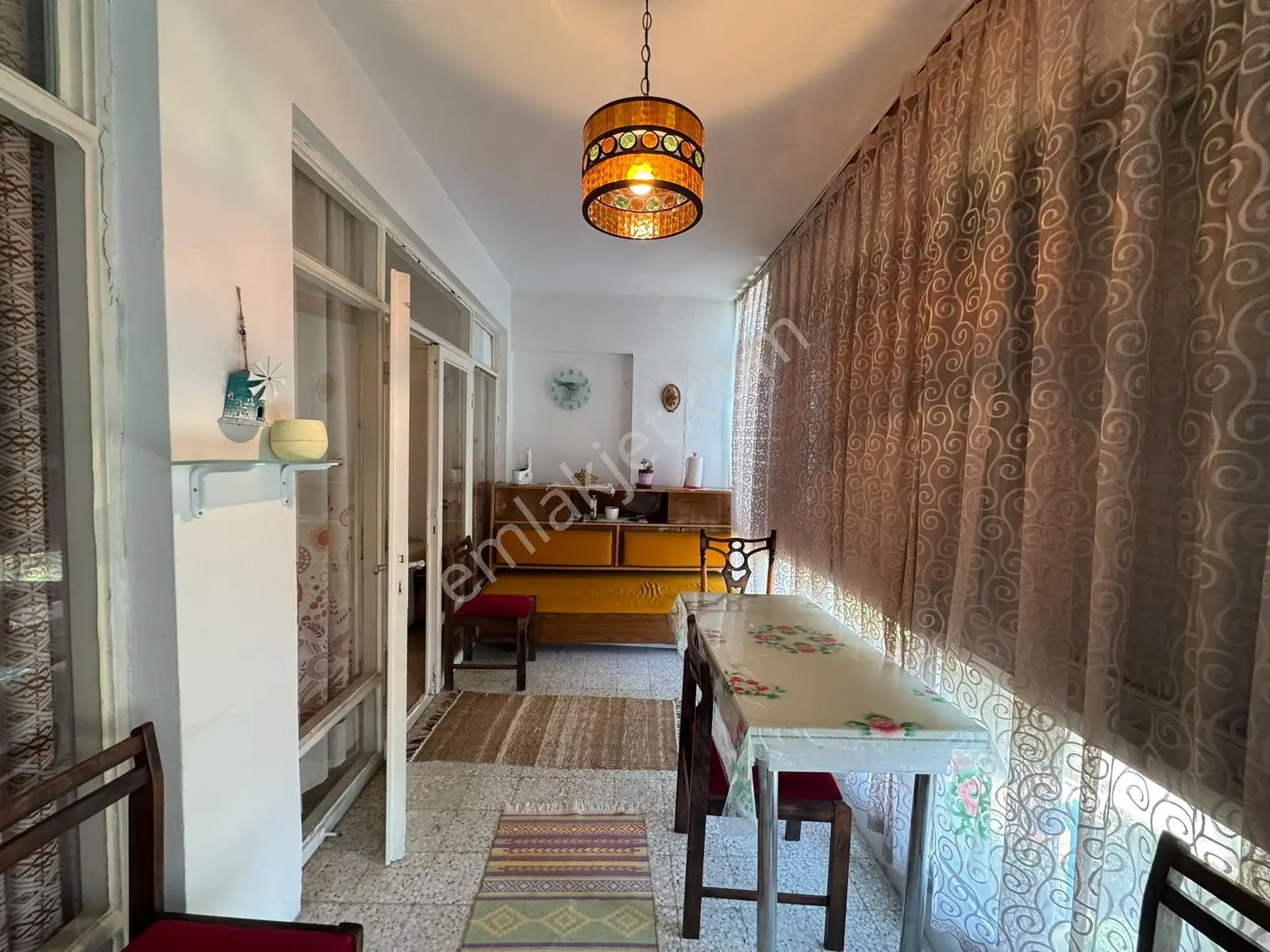 Kumburgaz Konak Sitesin De 1+1 Satılık Daire Denize Sıfır Sitede - Görsel 2