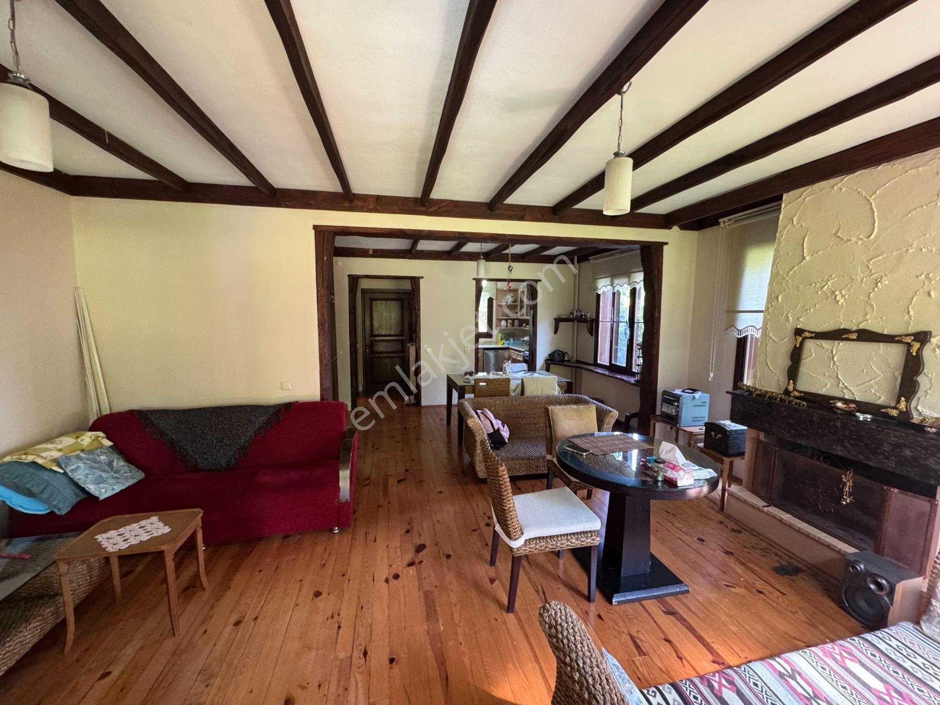 Remax Klas Fatih Çakar’dan Kırkpınar’da Kiralık Eşyalı Ve Mobilyalı Villa… - Görsel 32