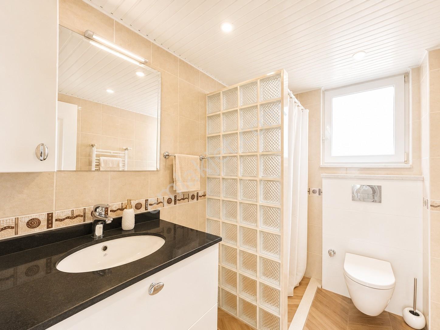 Alanya Tepe 4+1 350m2 3 Balkon,otopark,havuz,eşyalı,kale Manzara - Görsel 11