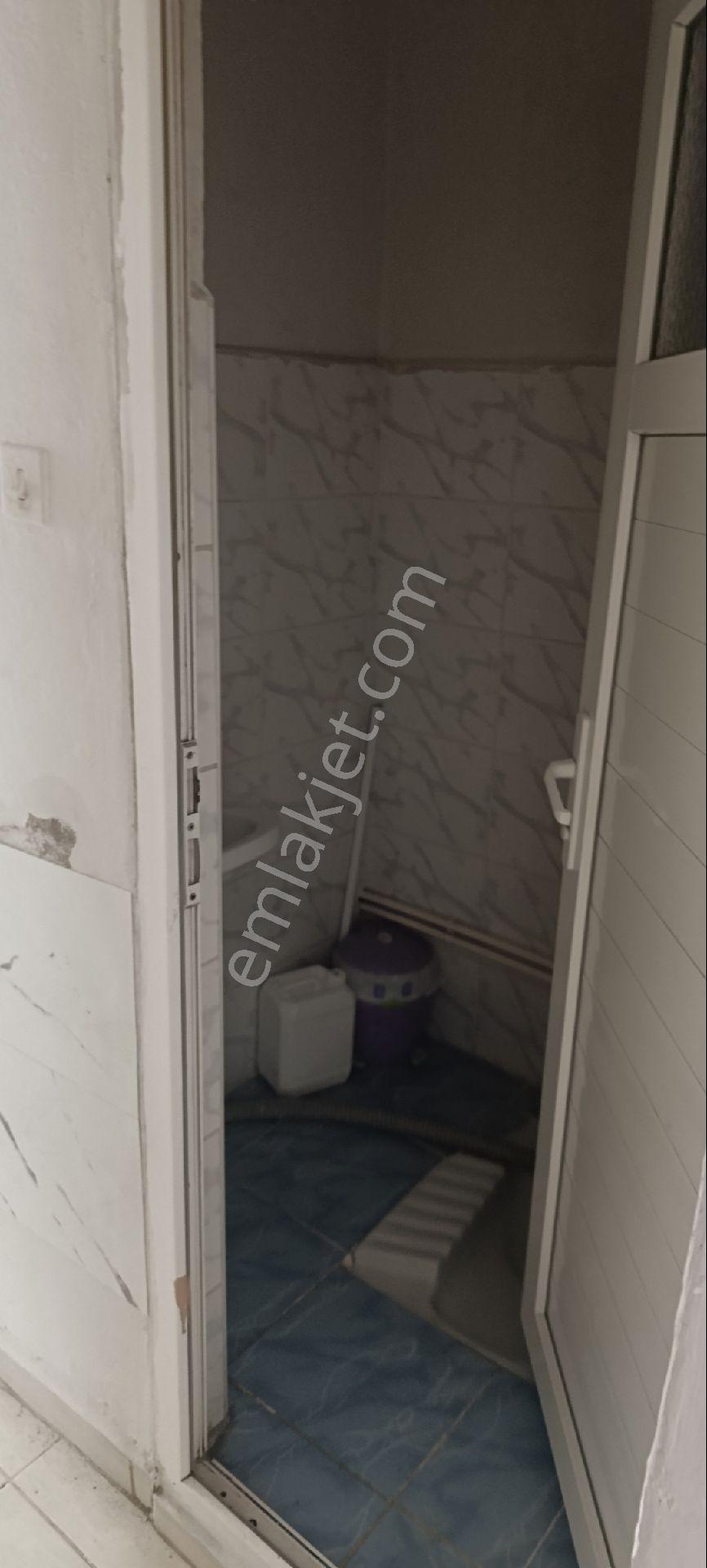İzmit Merkezde Yürüyüş Yoluna Adım Mesafesi 2+1 Kiralık Daire - Görsel 12