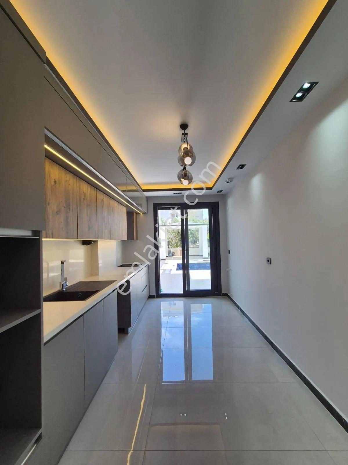 Didim Altınkumda Satılık Sıfır Ayrı Mutfaklı Havuzlu 5+1 Lüx Villa - Görsel 17