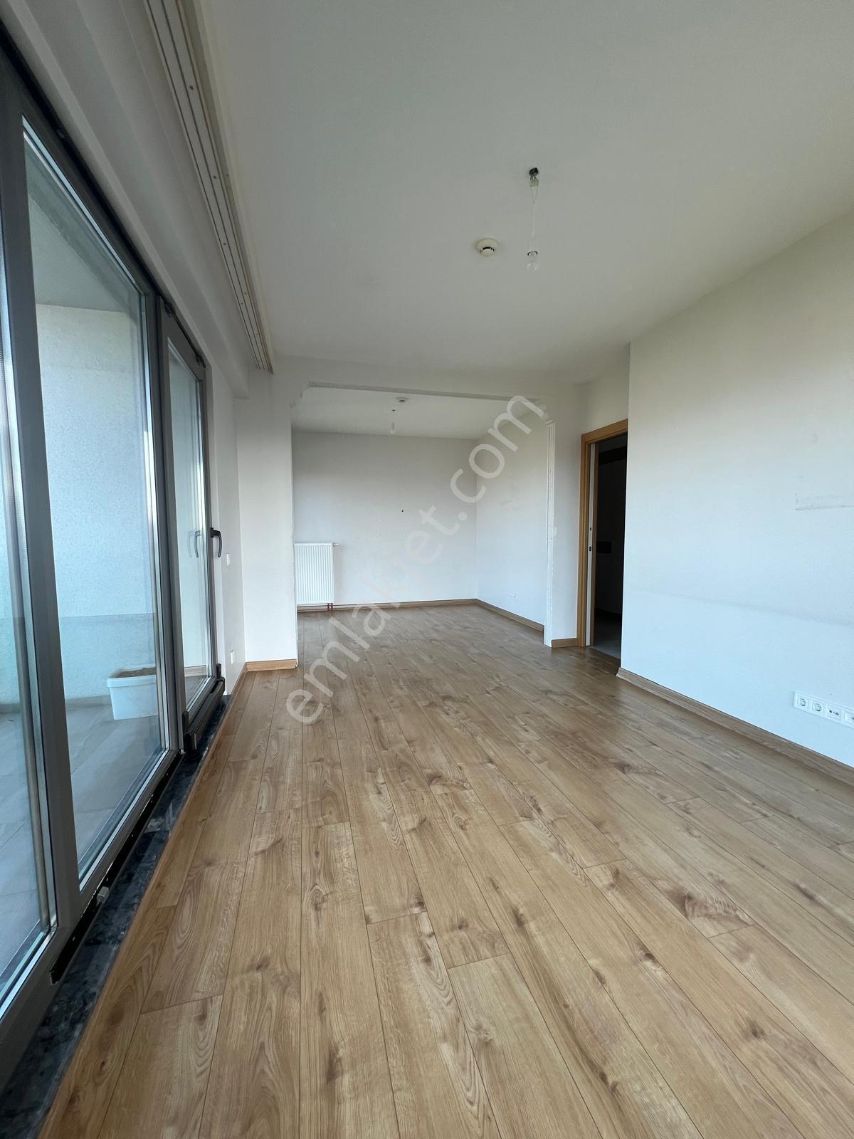 Tem Avrasya Sitesi Hemen Taşınmaya Hazır Boş 3+1,5 Daire - Görsel 12