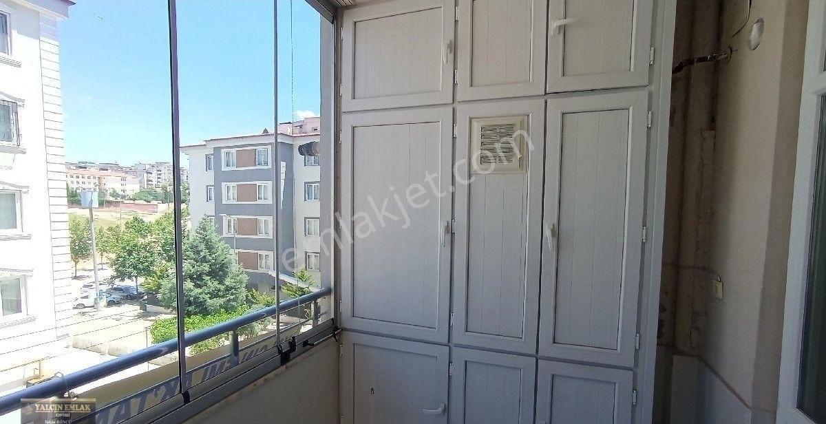Bülbülzade Mahlesinde 2+1 Temiz Göbek Kat Daire - Görsel 3