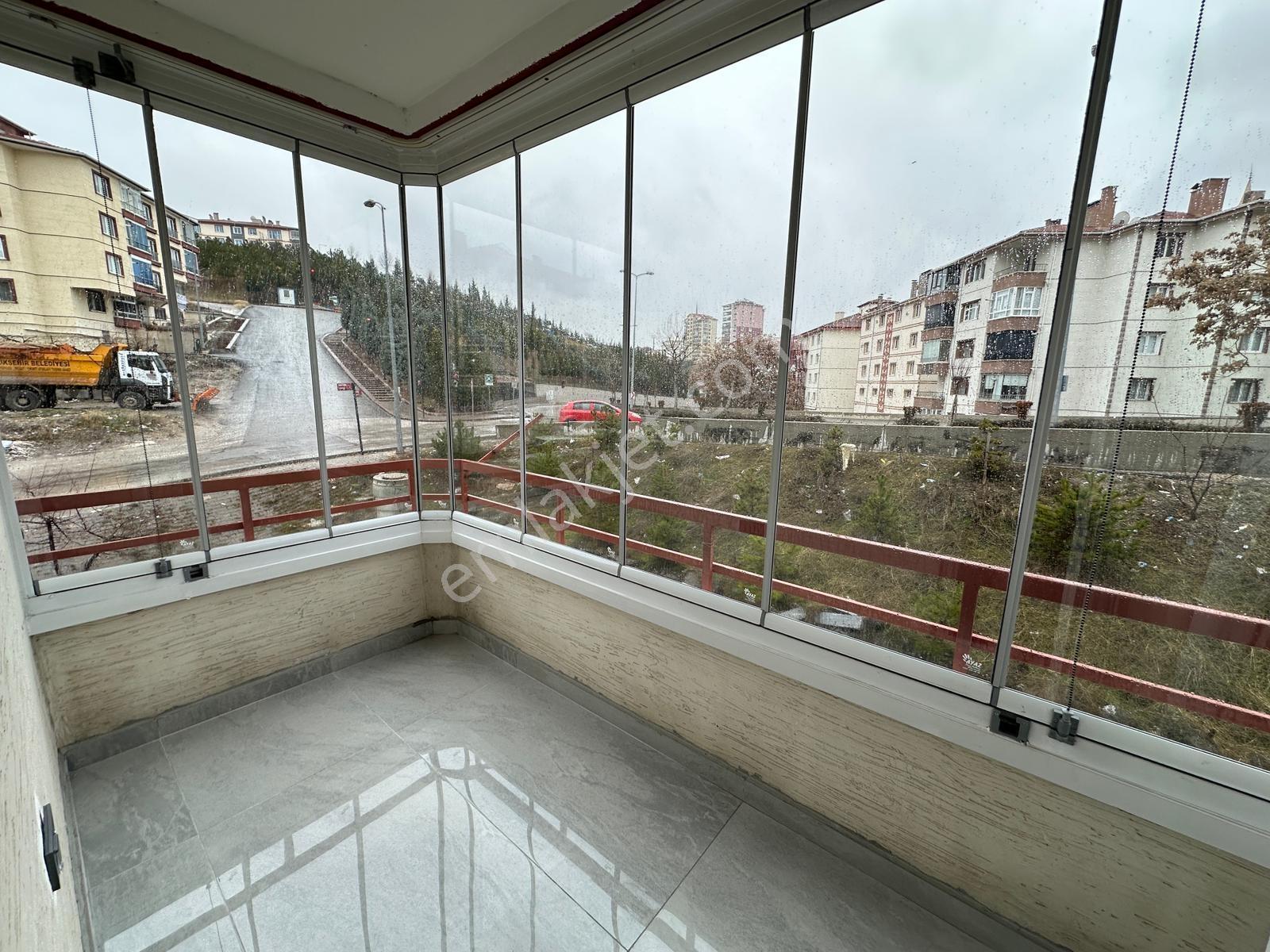 Beyoğlu'ndan Merkezde Full Yapılı Ara Kat Tam Güney Cephe 3+1 - Görsel 8