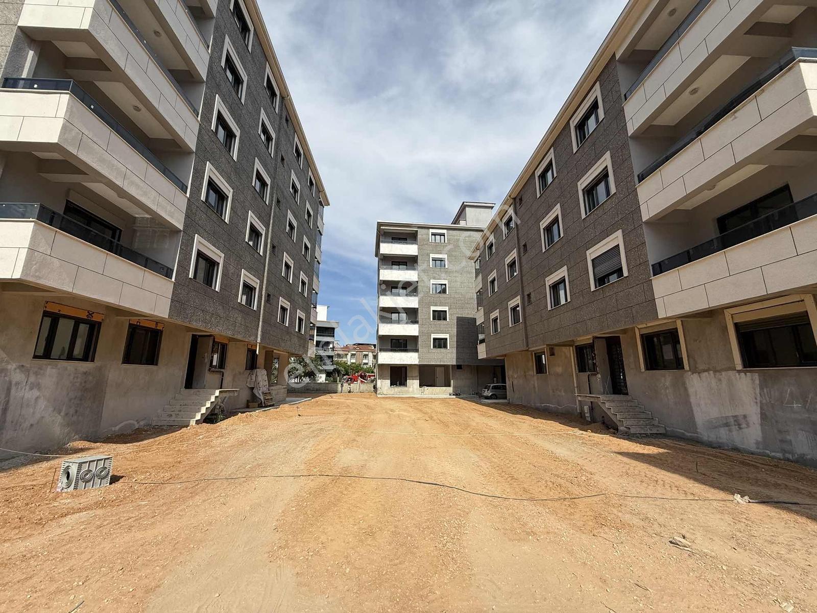 Muratbey Mah.160m² 3+1 Havuzlu Site Arakat Ultra Lüx Geniş Daire - Görsel 14