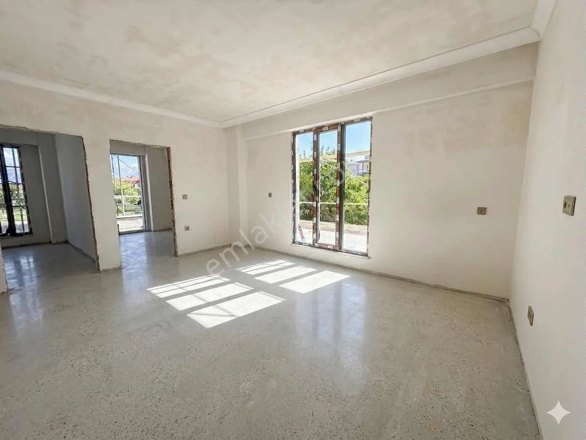 Remax Dem'den İnönü Mah. Geniş Kış Bahçeli Satılık 2+0 Daire - Görsel 3