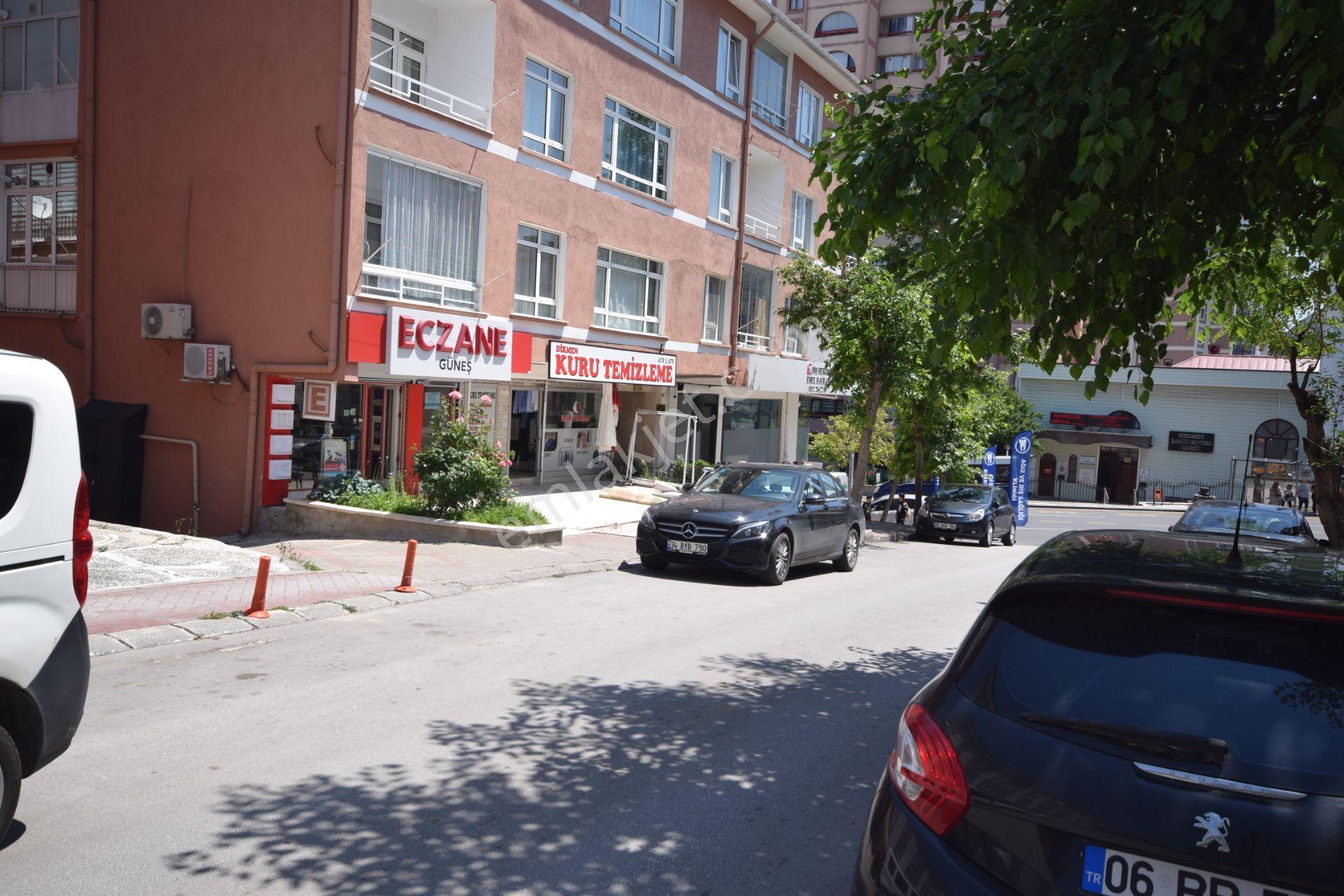 İlk-ev'den Polisevi-çetinemeç Yakını Dikmen Cad. 1 Bina Katta Ön Cephe Kombili 2+1 Mutfak Yenilendi - Görsel 19