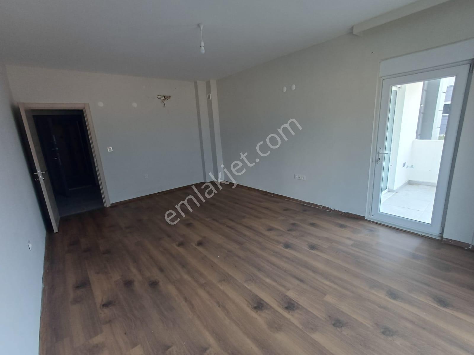 Kiralık Daire 2+1 Giriş Güneş Evler 2 Sitede Kepez Antalya