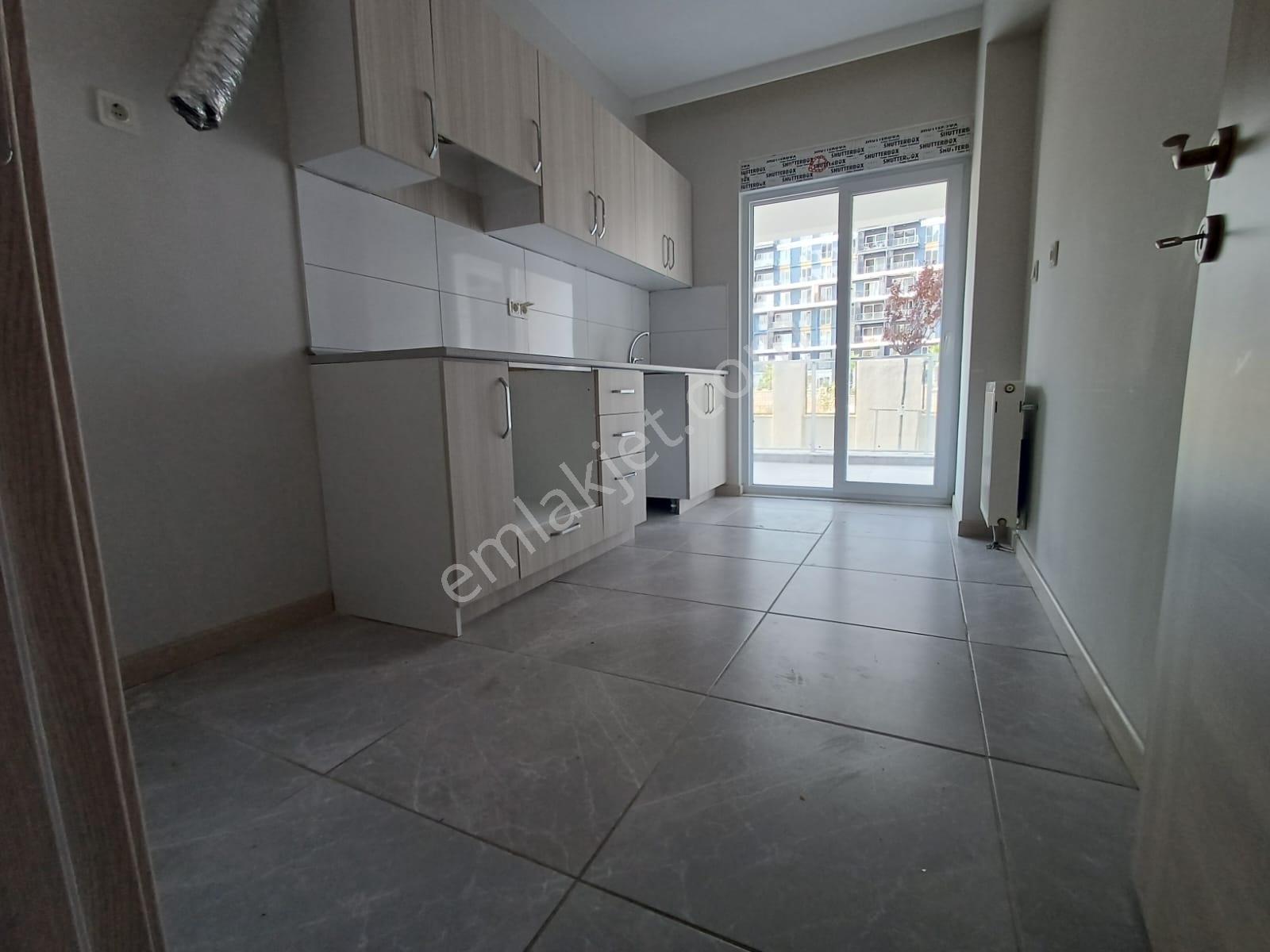 Kiralık Daire 2+1 Giriş Güneş Evler 2 Sitede Kepez Antalya - Görsel 8