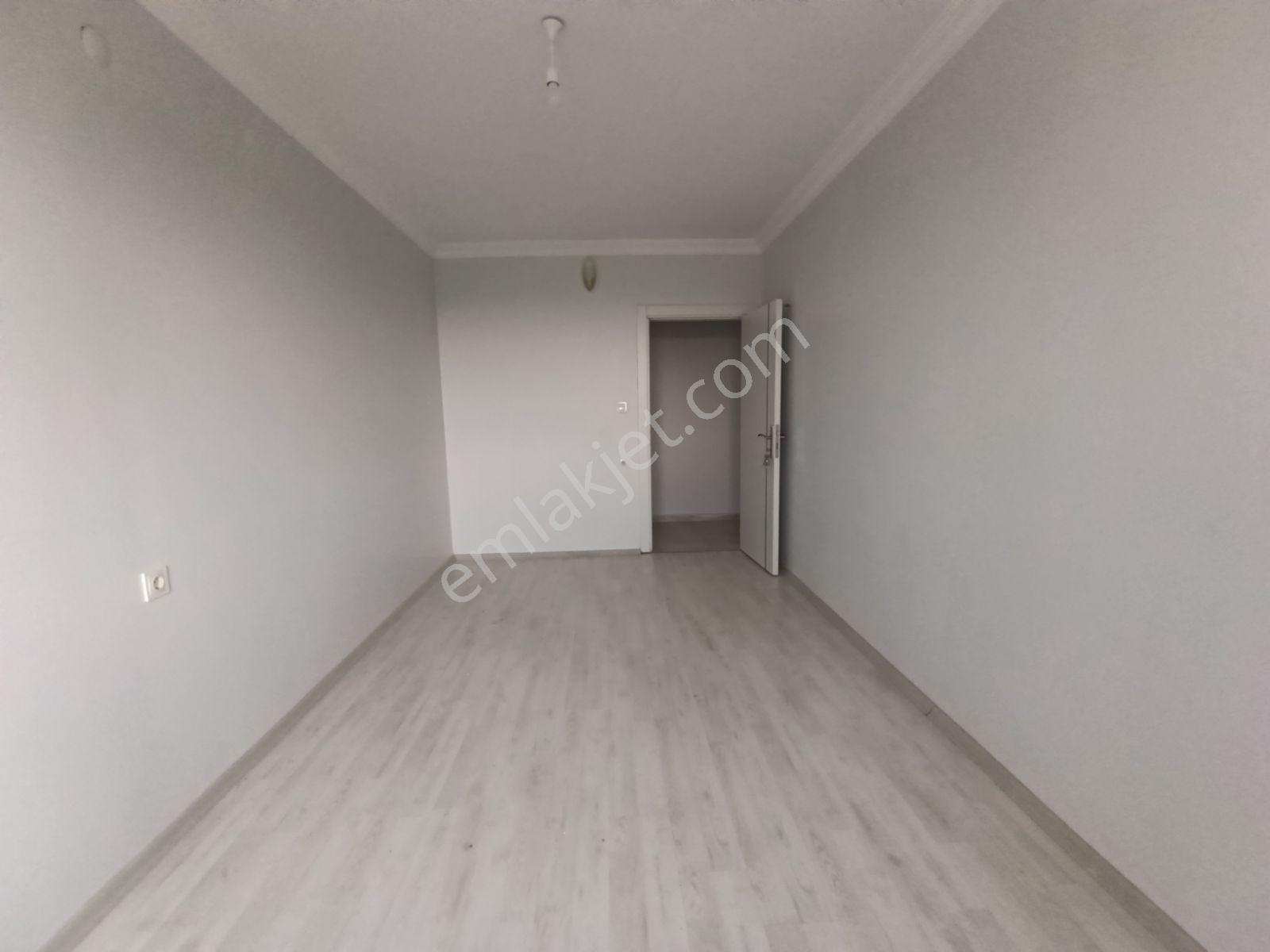 Acar Emlaktan 8 Mart Mah Vikent Sitesinde 3+1 175m2 Arakat Daire - Görsel 14