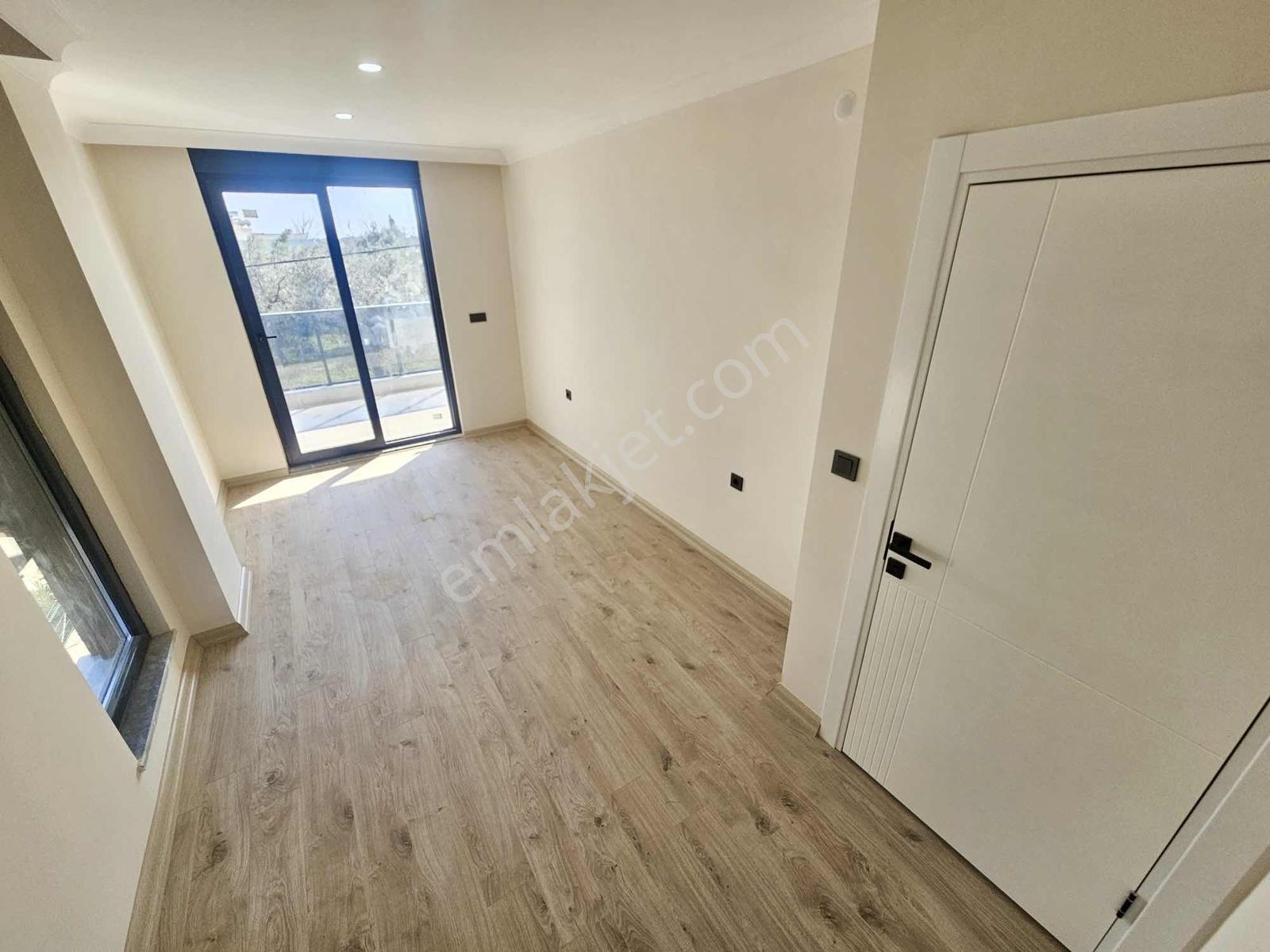 Avcı'dan Denize 300mt Yol Altında 4+1 Lüks Villa - Görsel 25