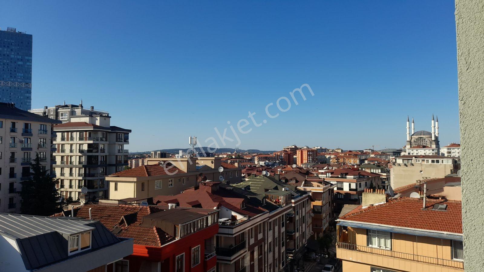 Ümraniye Çarşı Kiralık