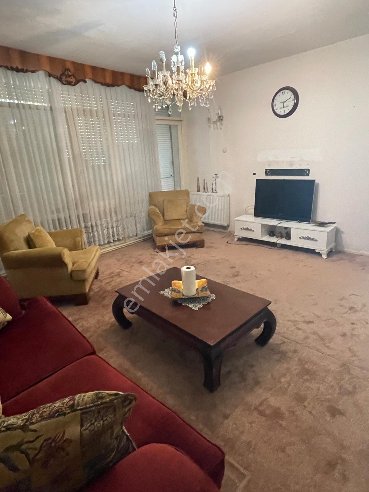 Karşıyaka Yelken Klubü Karşısında Kısmi Eşyalı Doğalgazlı Kiralık Daire - Görsel 5