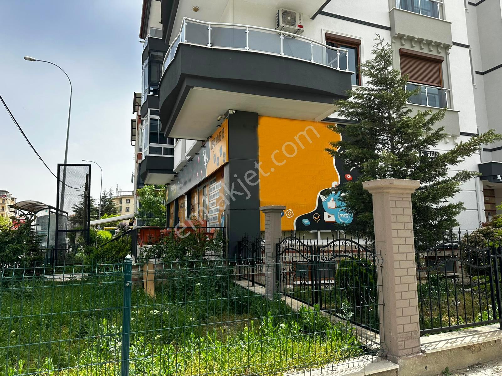 Hacı Celal Mah.de Cadde Cepheli Satılık Dükkan - Görsel 26