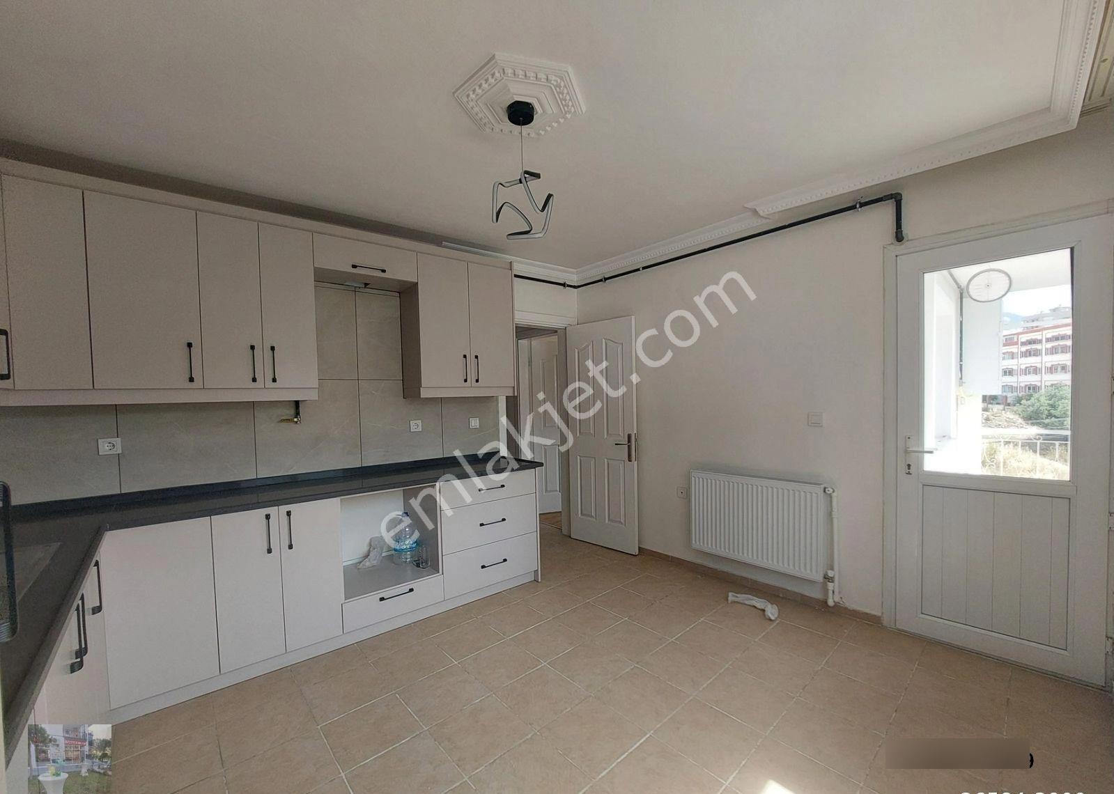 Karşıyaka Elit Sitesi Bakımlı 2+1 110m2 Büyük Kiralık Daire Kanıt Emlaktan - Görsel 15