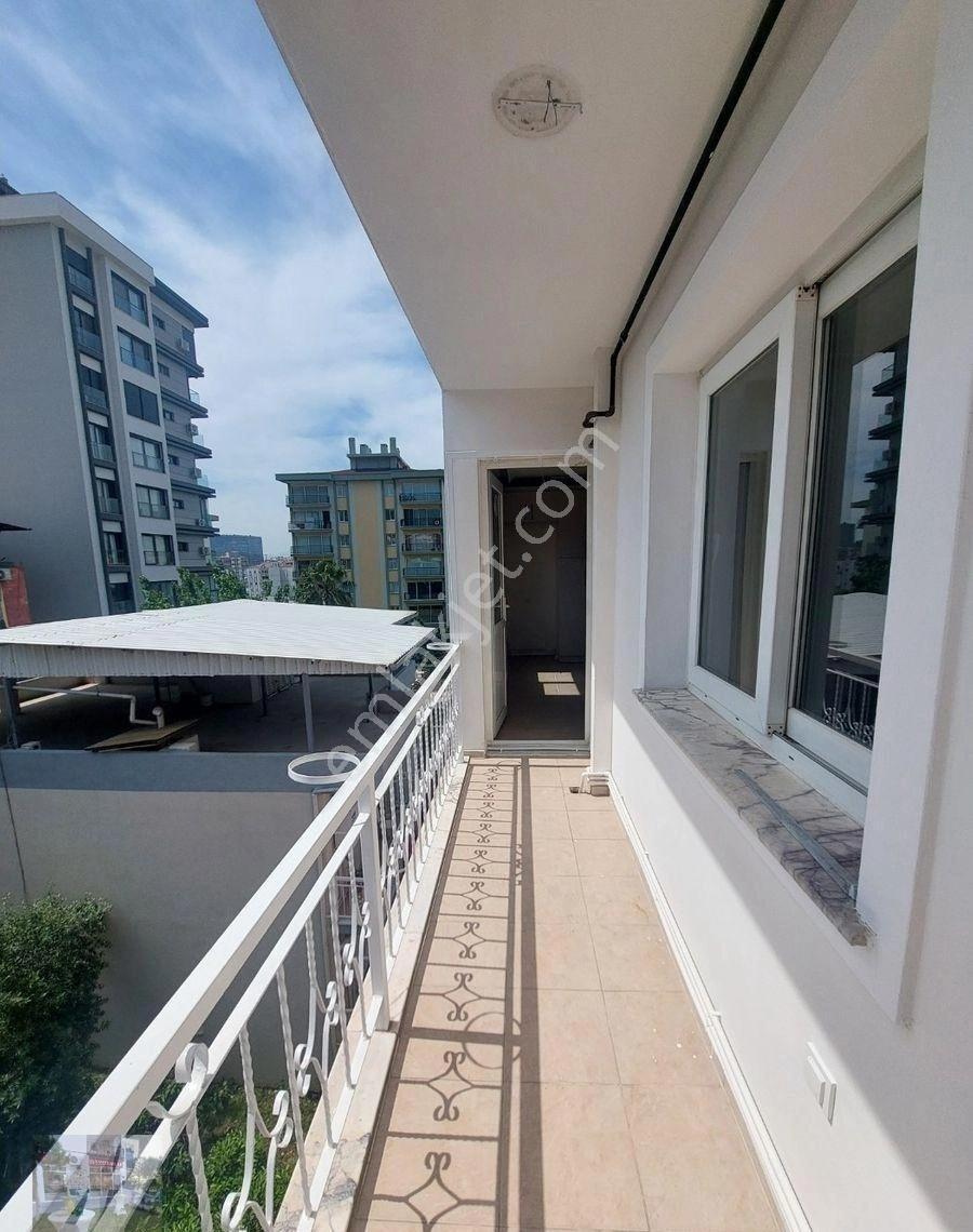 Karşıyaka Elit Sitesi Bakımlı 2+1 110m2 Büyük Kiralık Daire Kanıt Emlaktan - Görsel 13