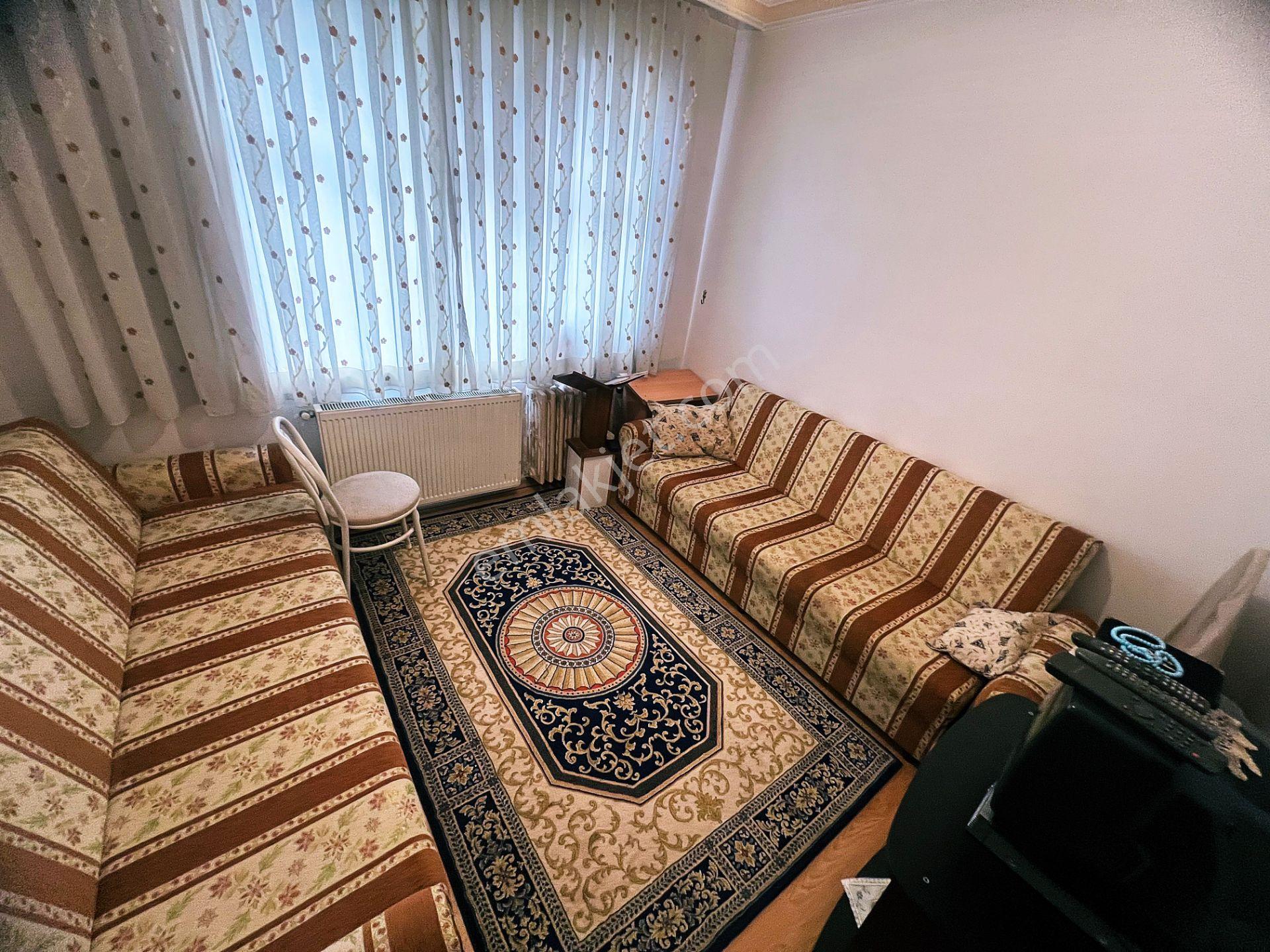 Cihandan Demetgül De Demet Metro Yakını Eşyalı Kiralık 3+1 Daire - Görsel 16