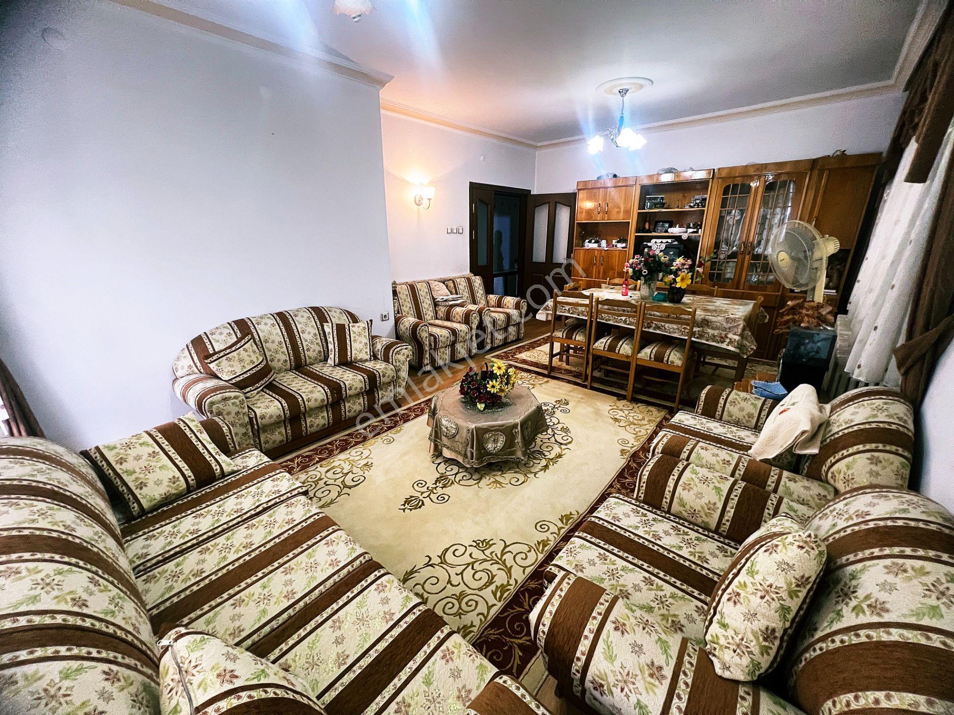 Cihandan Demetgül De Demet Metro Yakını Eşyalı Kiralık 3+1 Daire - Görsel 13
