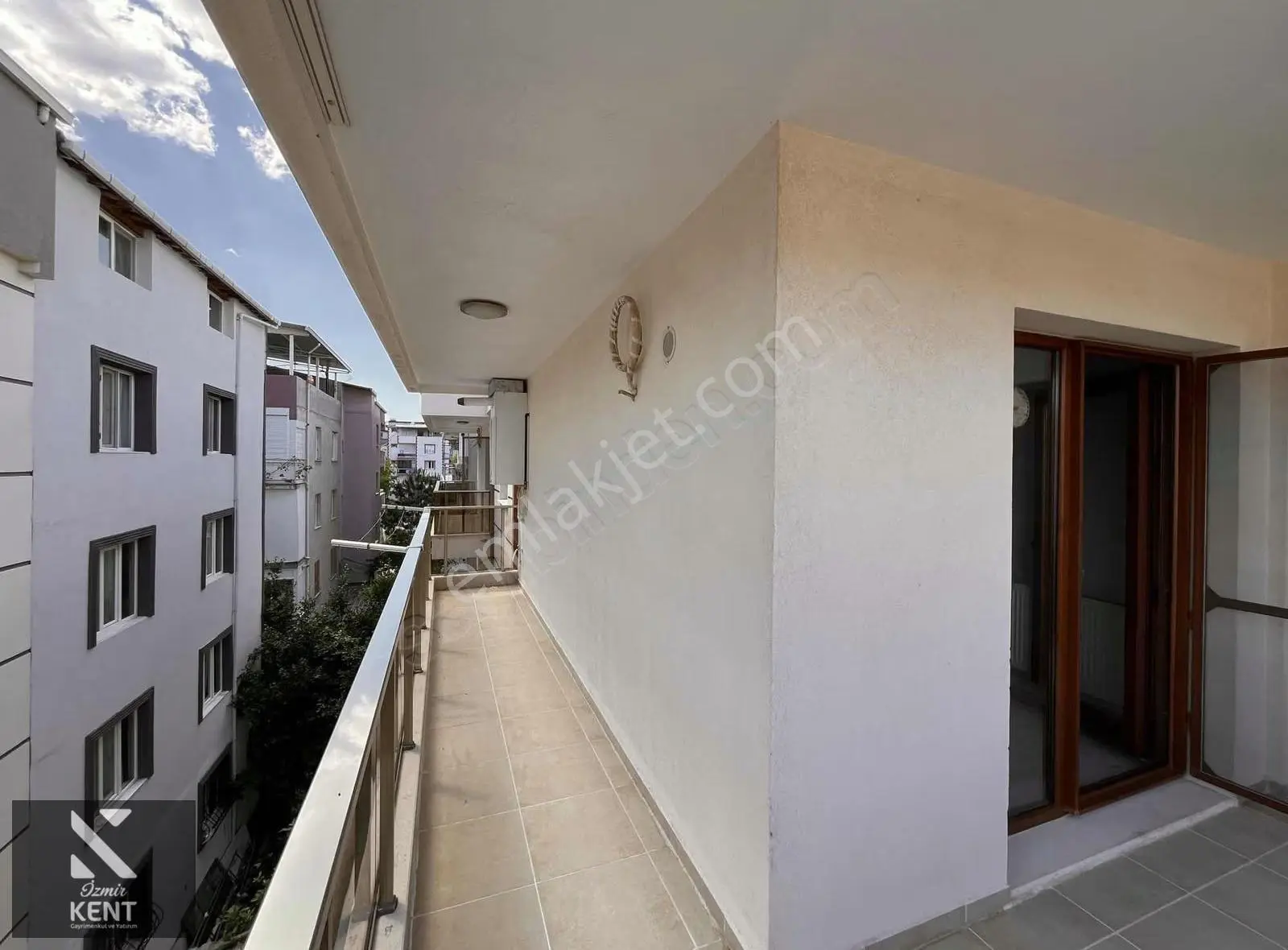 Kemalpaşa Mehmet Akif Ersoy Mah. 3+1 140 M2 Kiralık Daire - Görsel 8