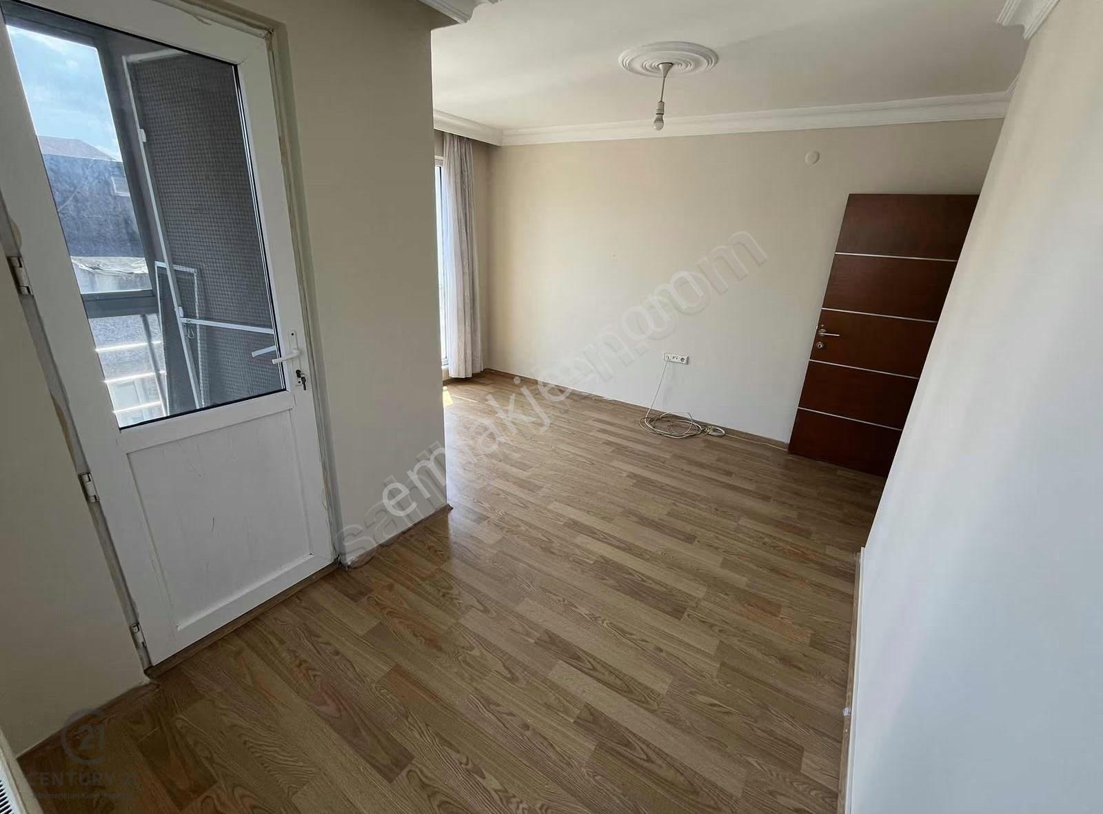 Eyüp Alibeyköy Kiralık Cadde Üzeri 2+1 Geniş Otoparklı Daire - Görsel 3