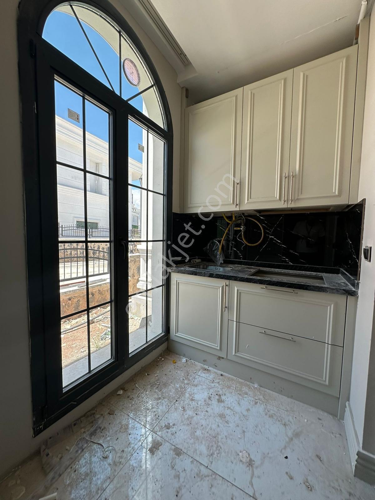 Ankakent'te 375 M² Bahçeli Saunalı Köşe Konumlu Lüks Villa!!! - Görsel 11