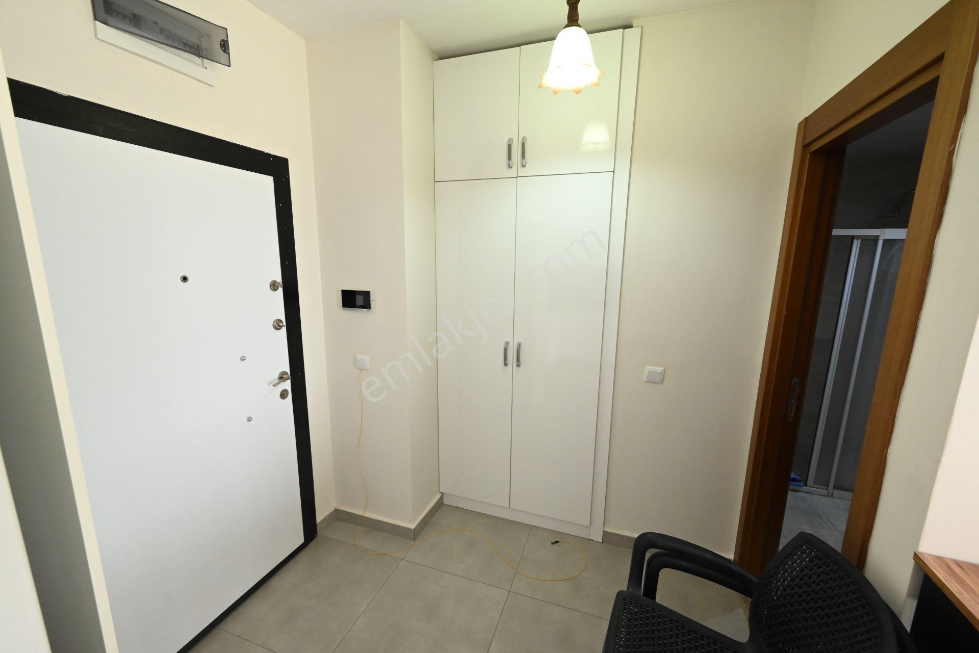 Üstünkent'ten 34. Cadde Üzerinde Kiralık Full Eşyalı 1+1 Daire - Görsel 32