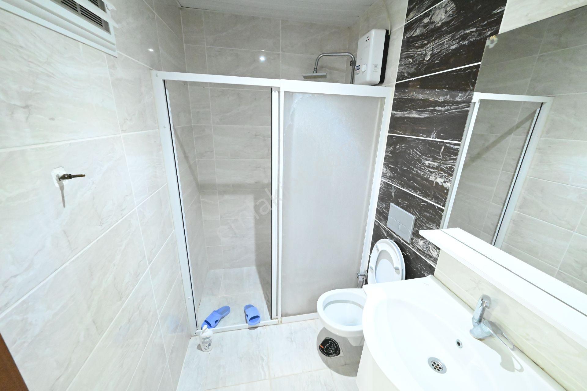 Üstünkent'ten 34. Cadde Üzerinde Kiralık Full Eşyalı 1+1 Daire - Görsel 40