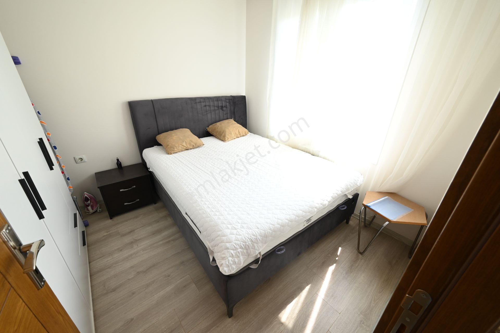 Üstünkent'ten 34. Cadde Üzerinde Kiralık Full Eşyalı 1+1 Daire - Görsel 24