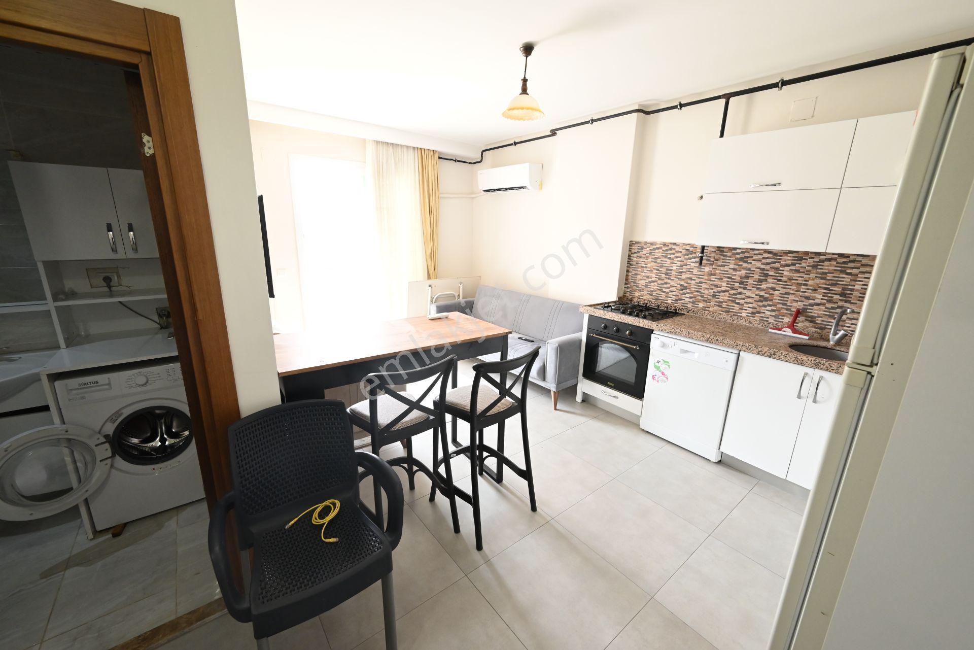 Üstünkent'ten 34. Cadde Üzerinde Kiralık Full Eşyalı 1+1 Daire - Görsel 17